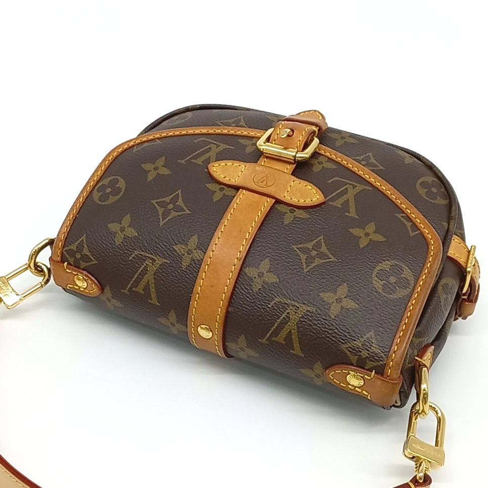 Louis Vuitton Monogram Saumur BB M46740 (10561174)