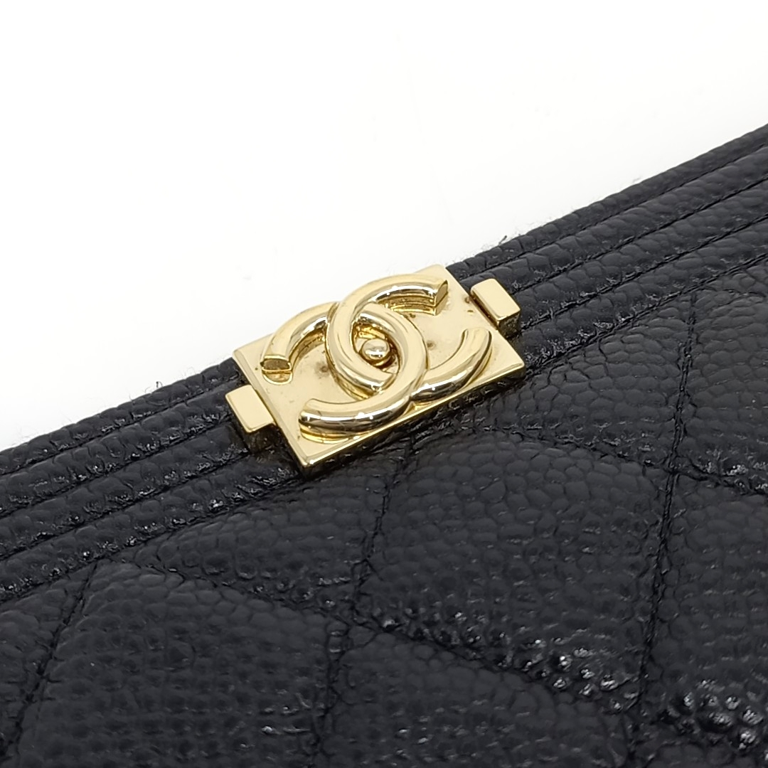 Chanel Caviar Boy Clutch New Medium (10266073)