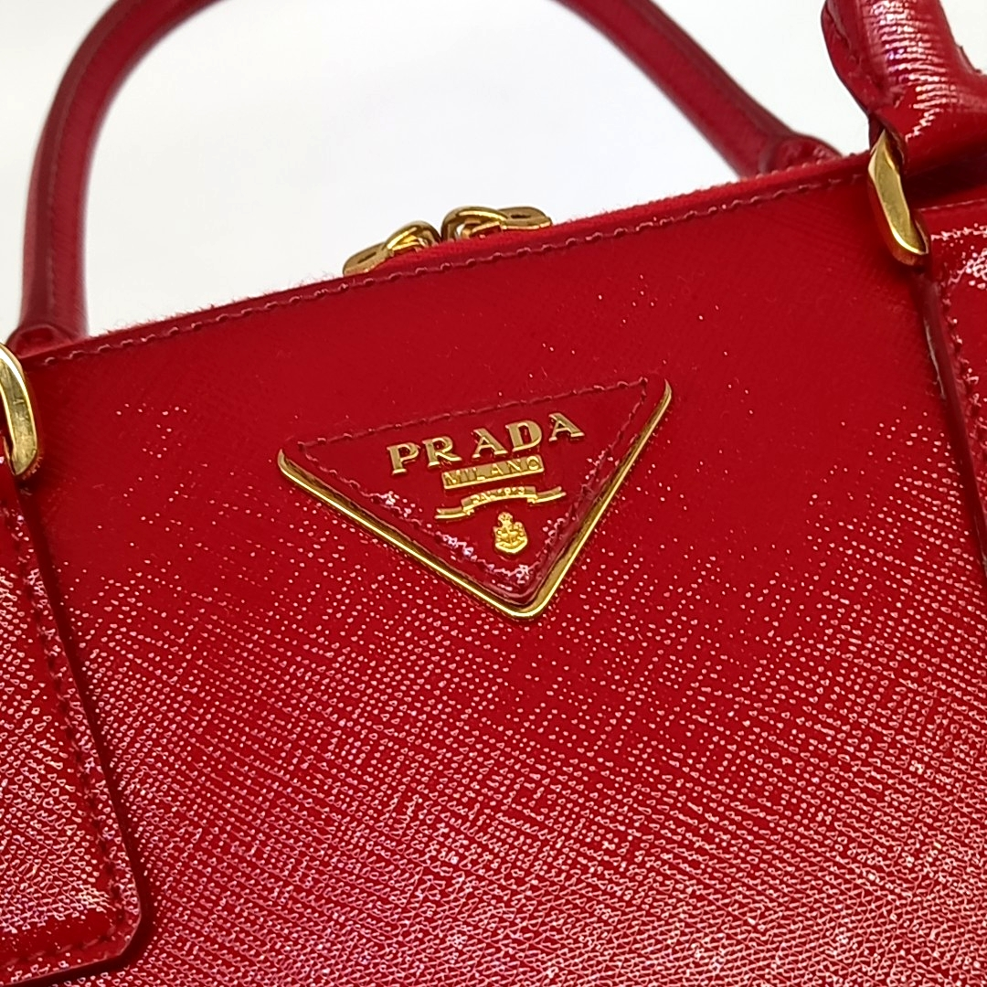 Prada Saffiano Vernice Tote Bag (BL0836) (10528632)