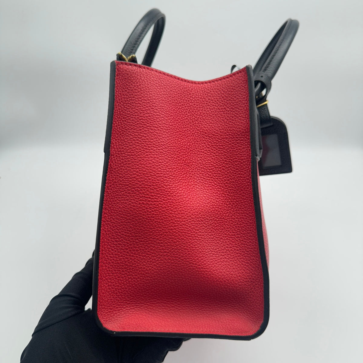 LV City Red
