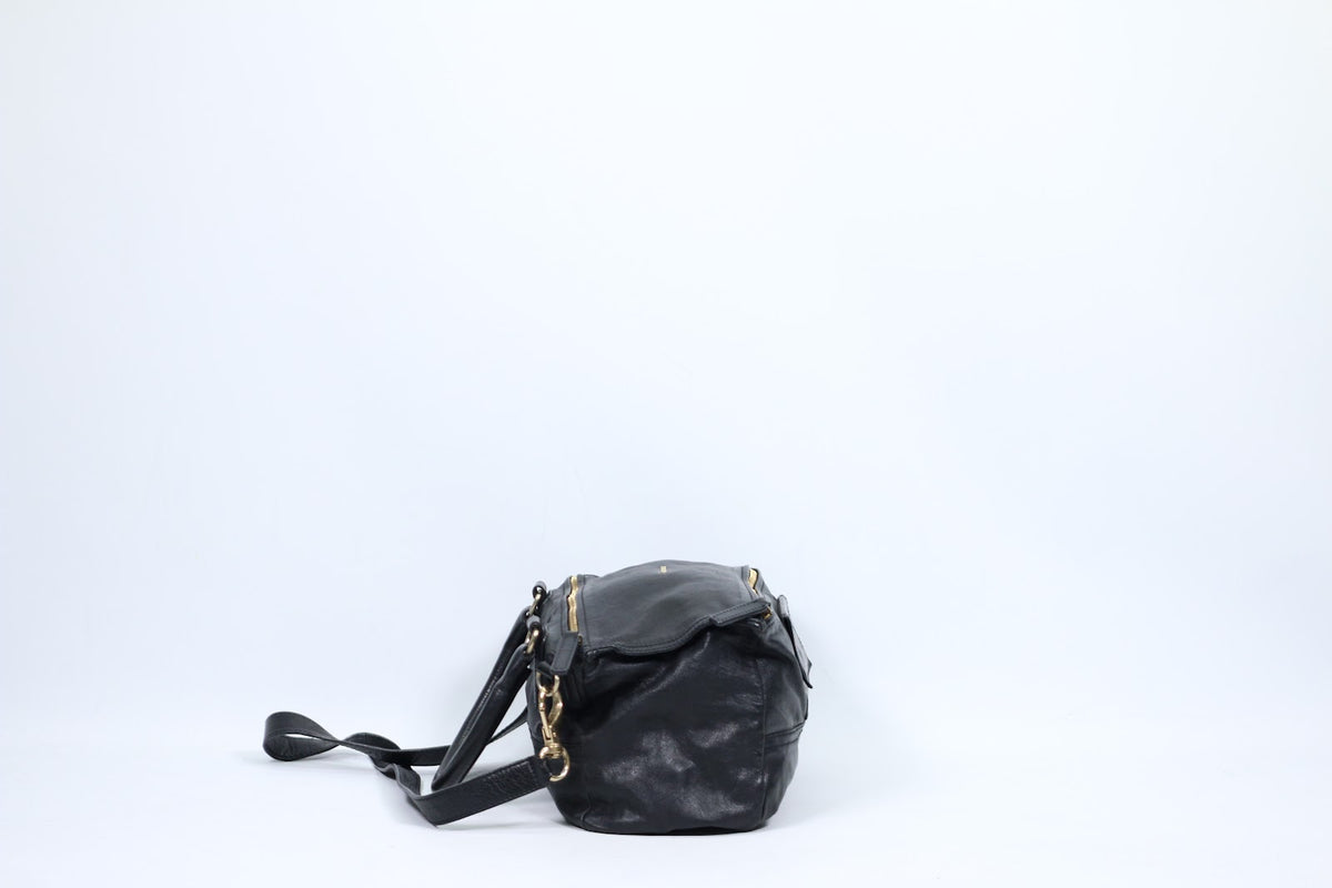 Givenchy Black Leather Wrinkle Pandora Medium Shoulder Bag BB05250004 (V793918)