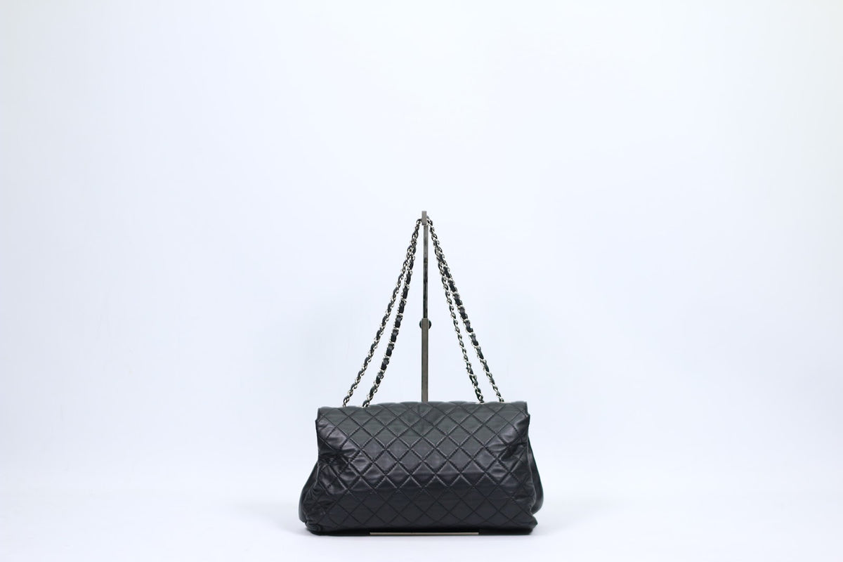 Chanel Black Lambskin Silver Flap ONE Shoulder Bag 20747726 (V3830917)