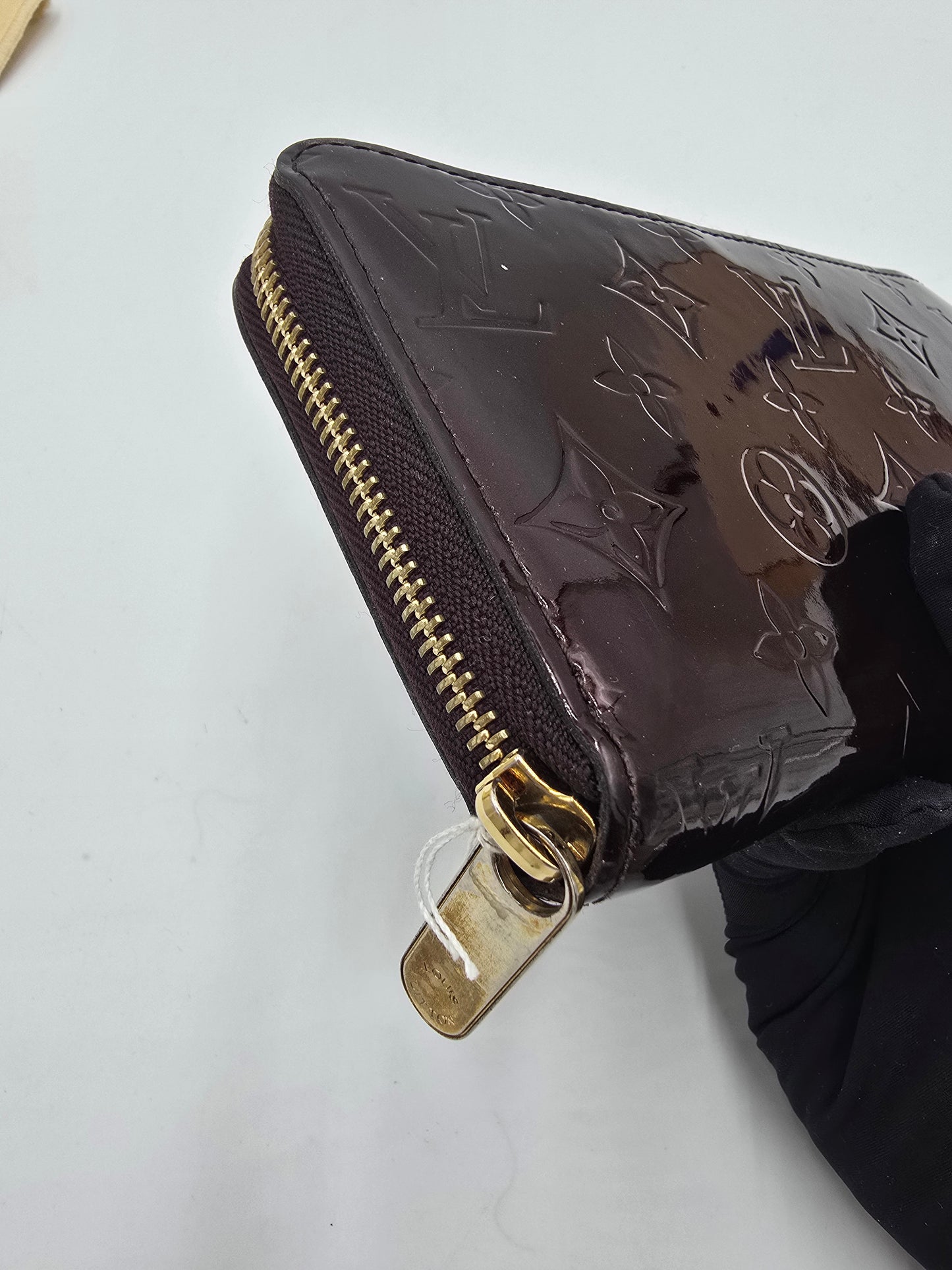 Pre-Owned Louis Vuitton Zippy Wallet Vernis AI768