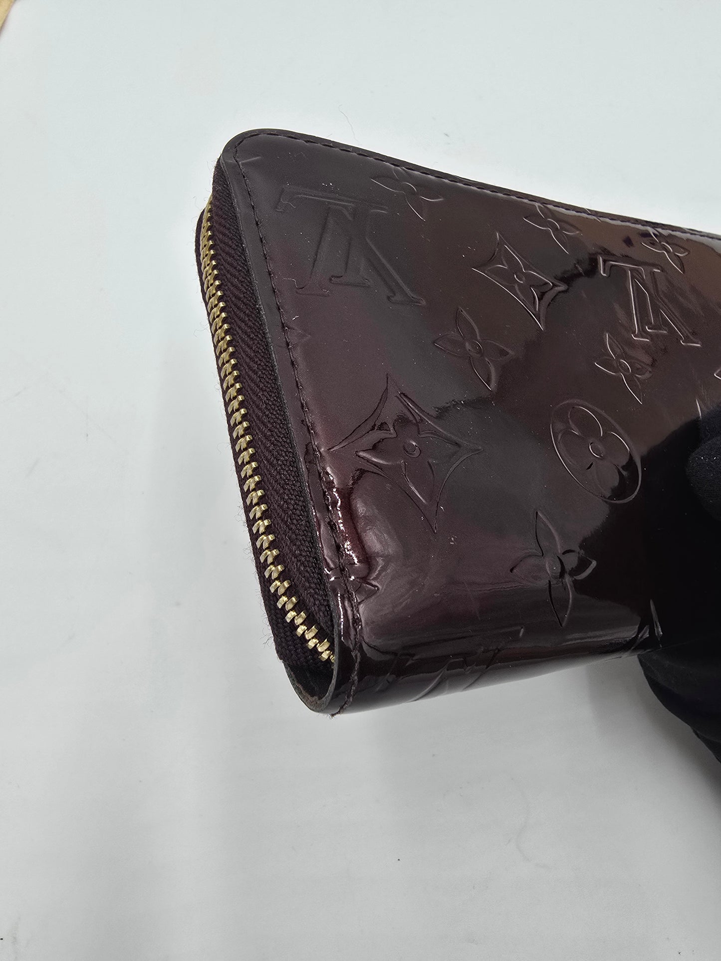 Pre-Owned Louis Vuitton Zippy Wallet Vernis AI768