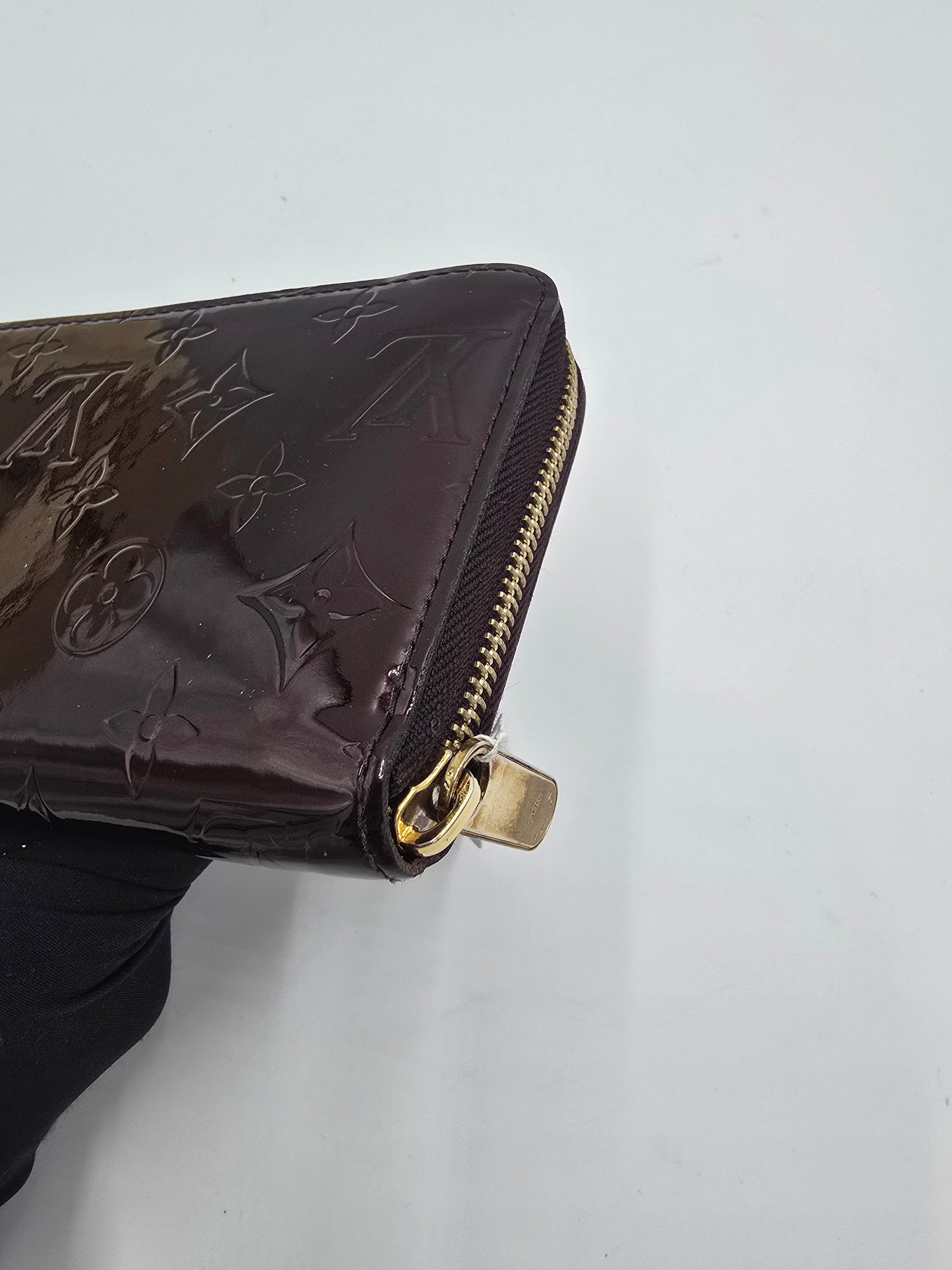 Pre-Owned Louis Vuitton Zippy Wallet Vernis AI768