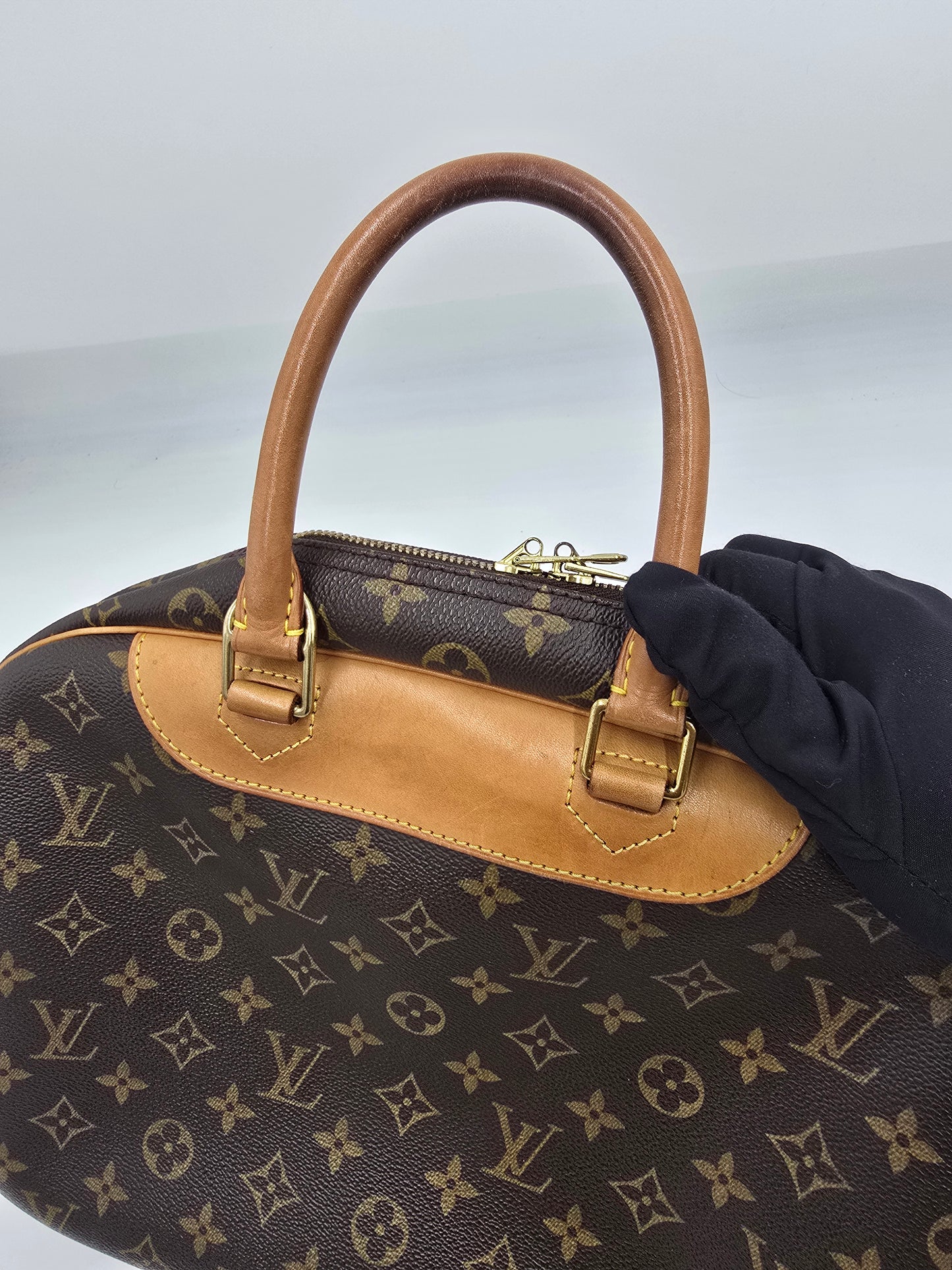 Pre-Owned Louis Vuitton Monogram Deauville AI711