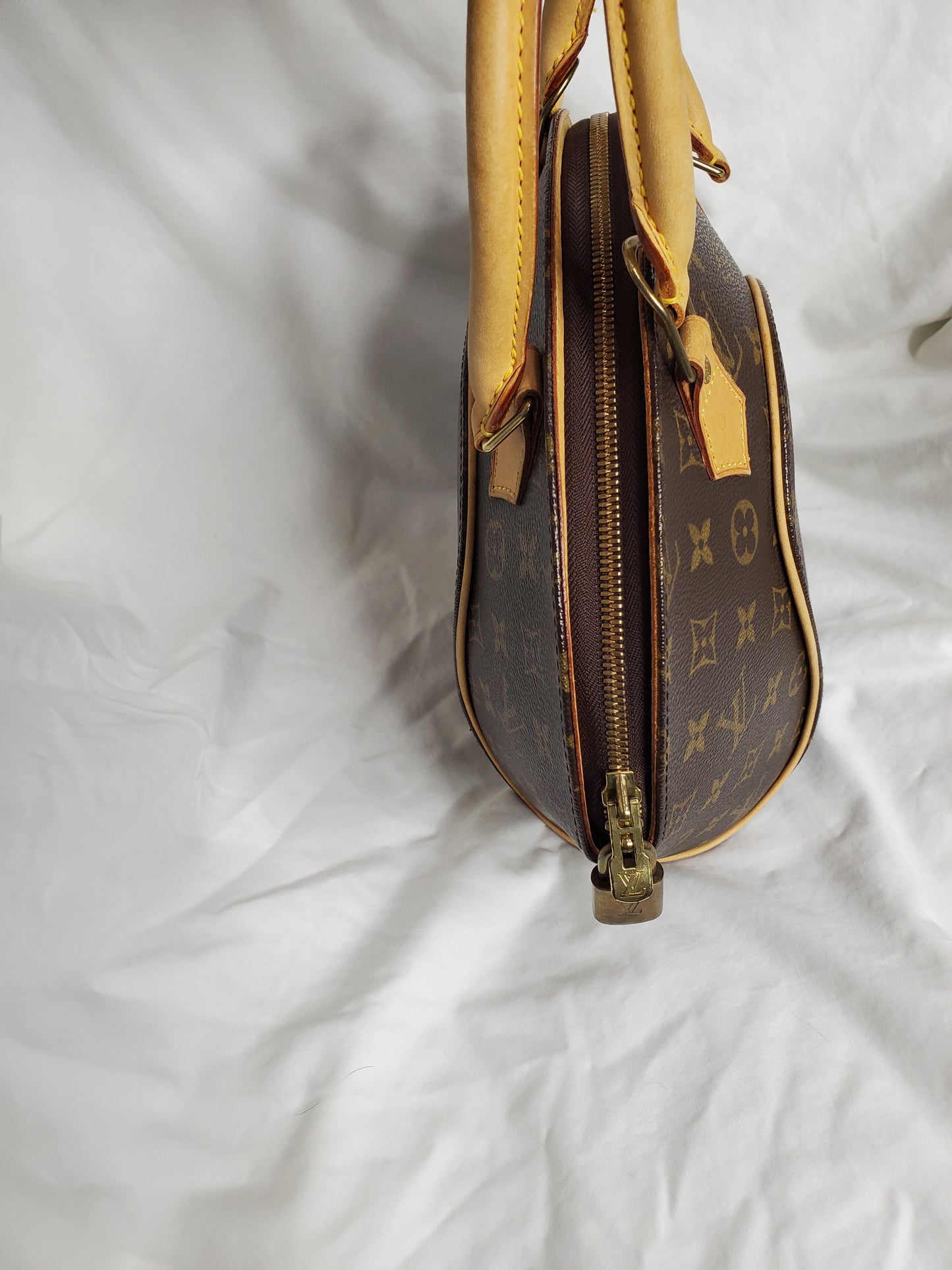 Louis Vuitton Monogram Ellipse PM