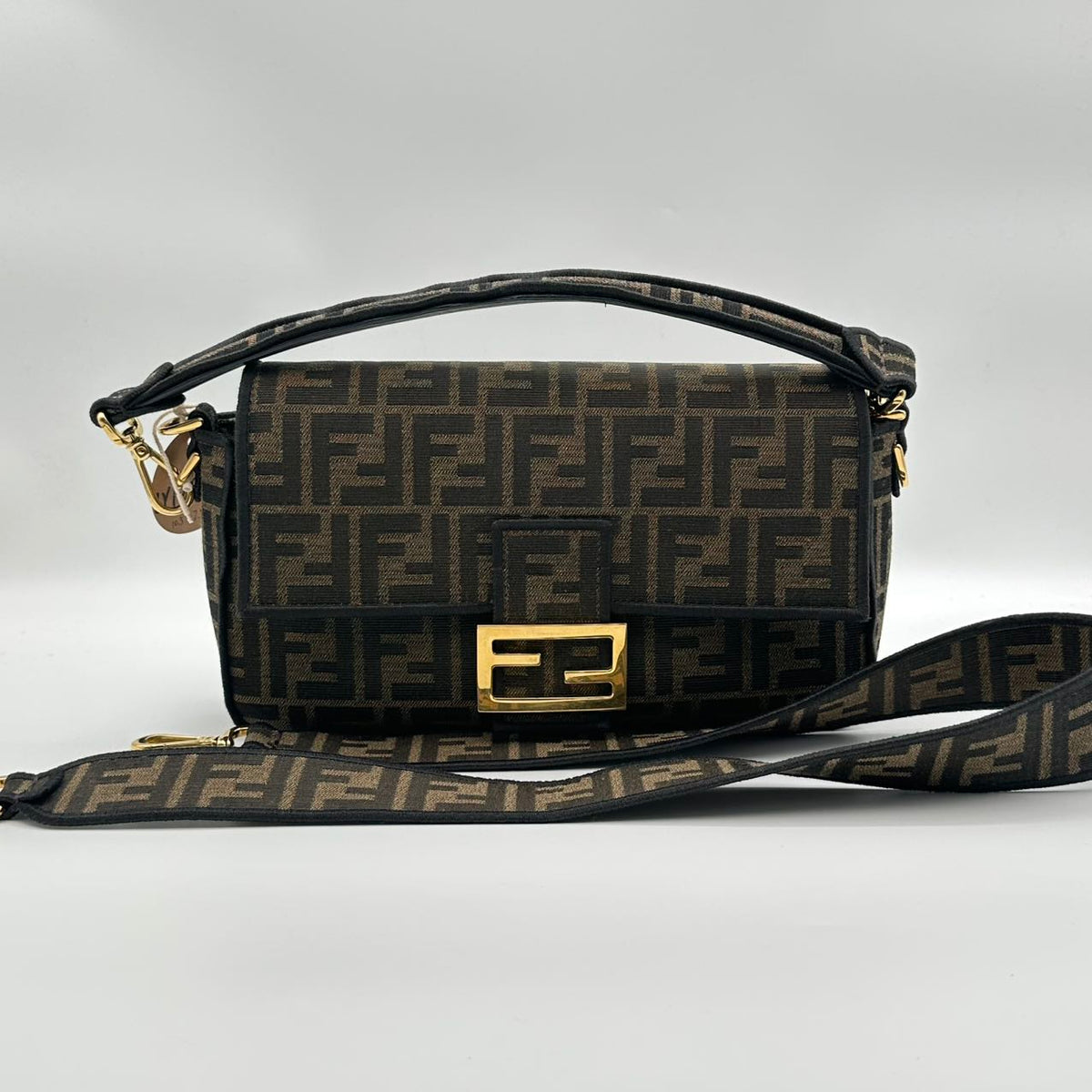 Fendi Baguette Medium Monogram Canvas (MM014)