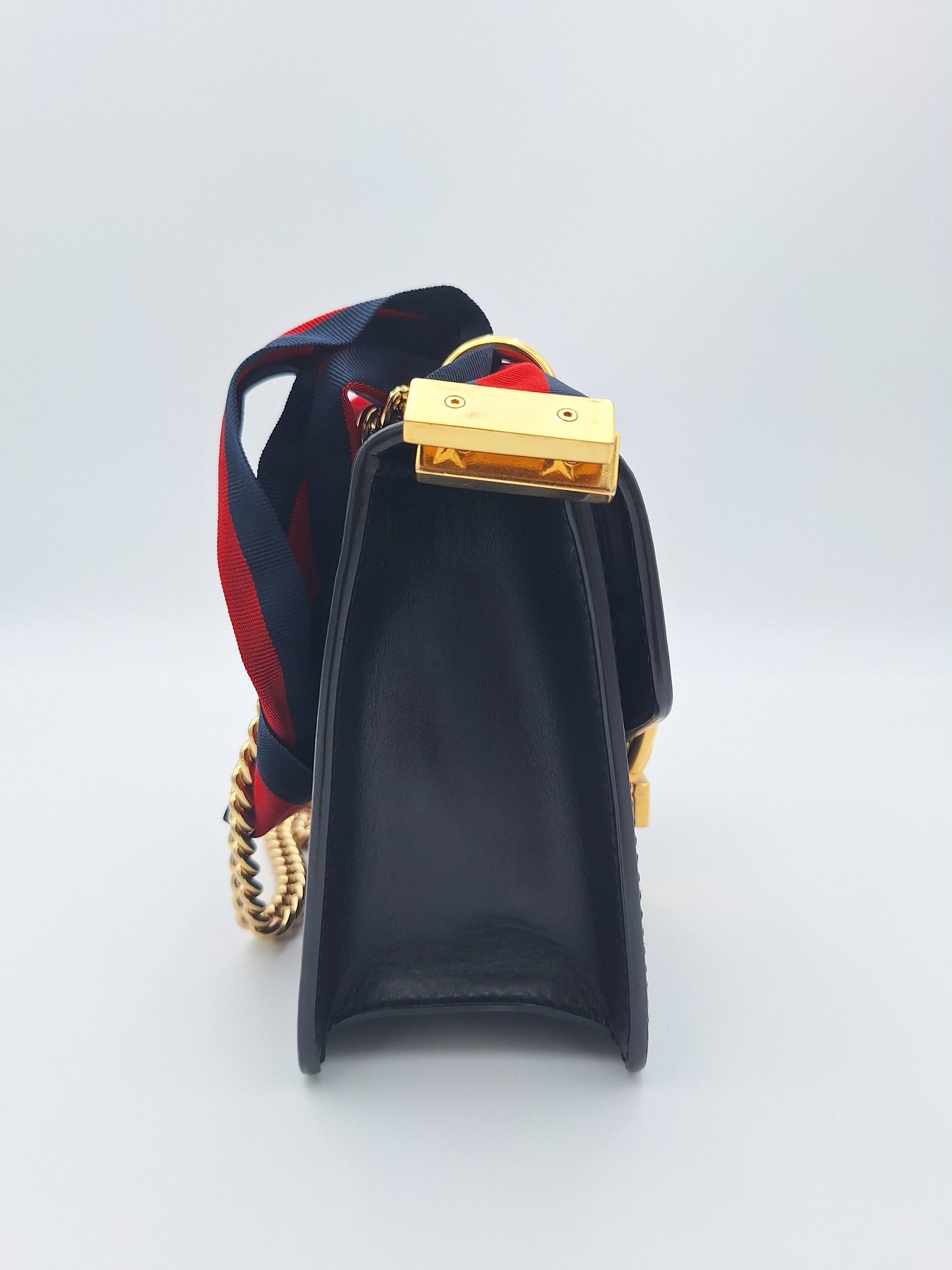 GUCCI SYLVIE MINI CHAIN CROSSBODY BAG (431666)