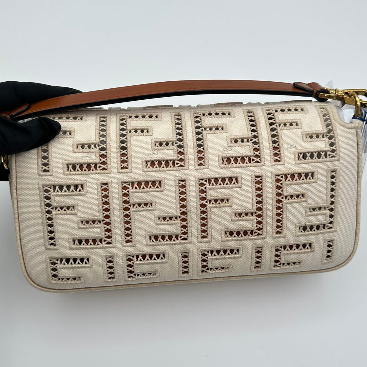 Fendi baguette, white (MM010)