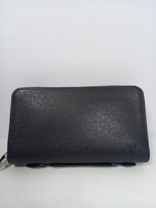 M0804P80 Louis Vuitton Taiga Pochette Baikal Clutch (JP)