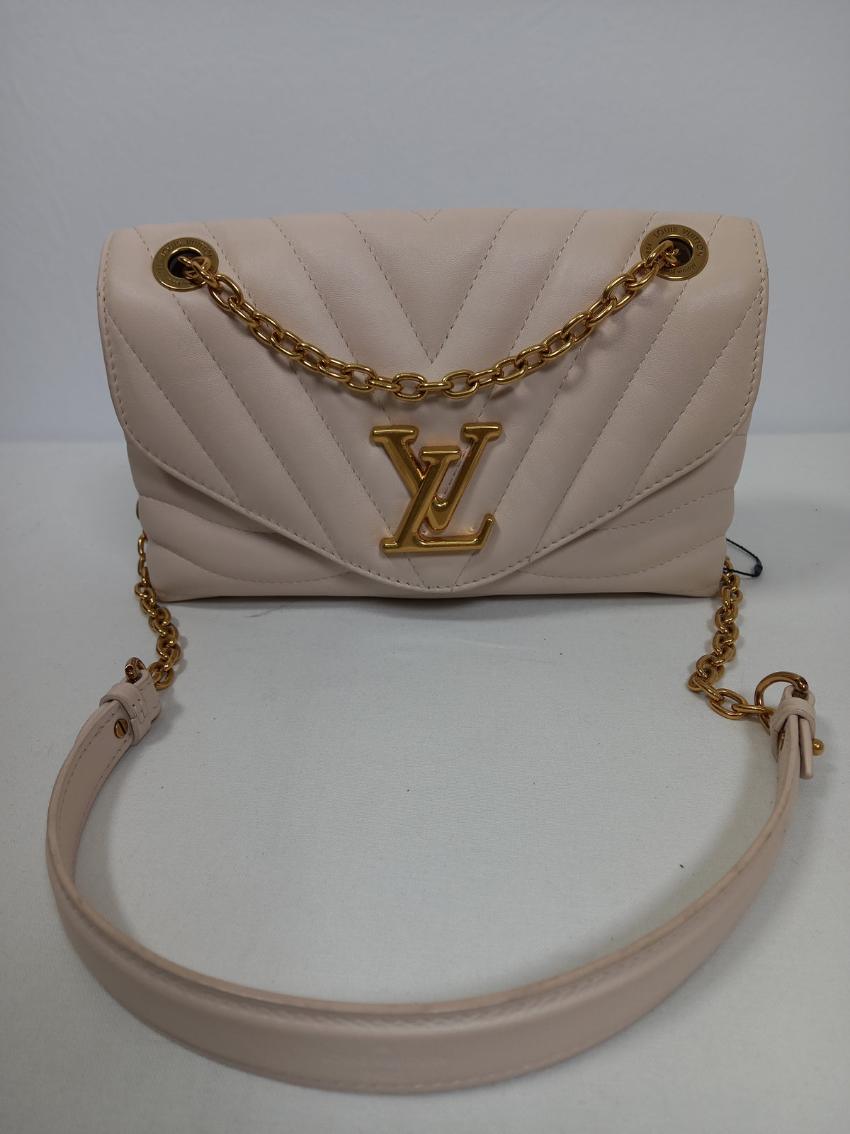 M0804P83 Louis Vuitton New Wave Chain Bag MM (JP)