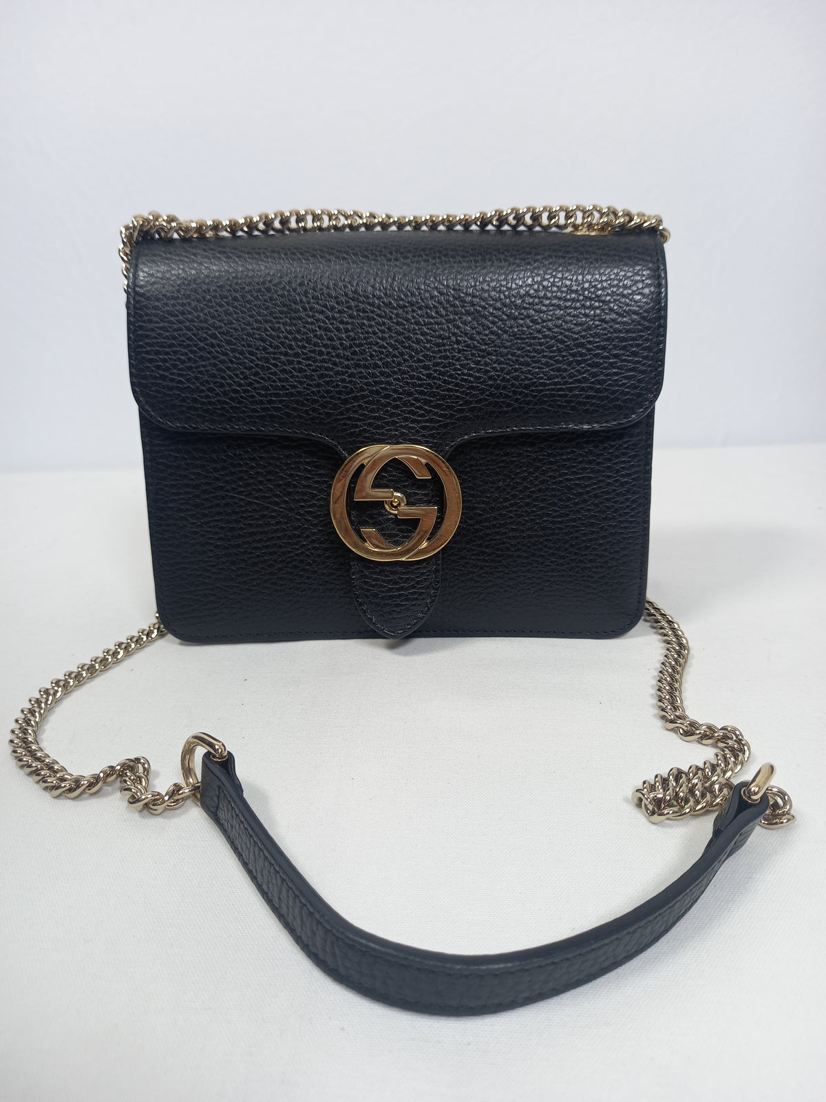 M0804P7 Gucci Interlocking G Chain Shoulder Bag - Black (JP)