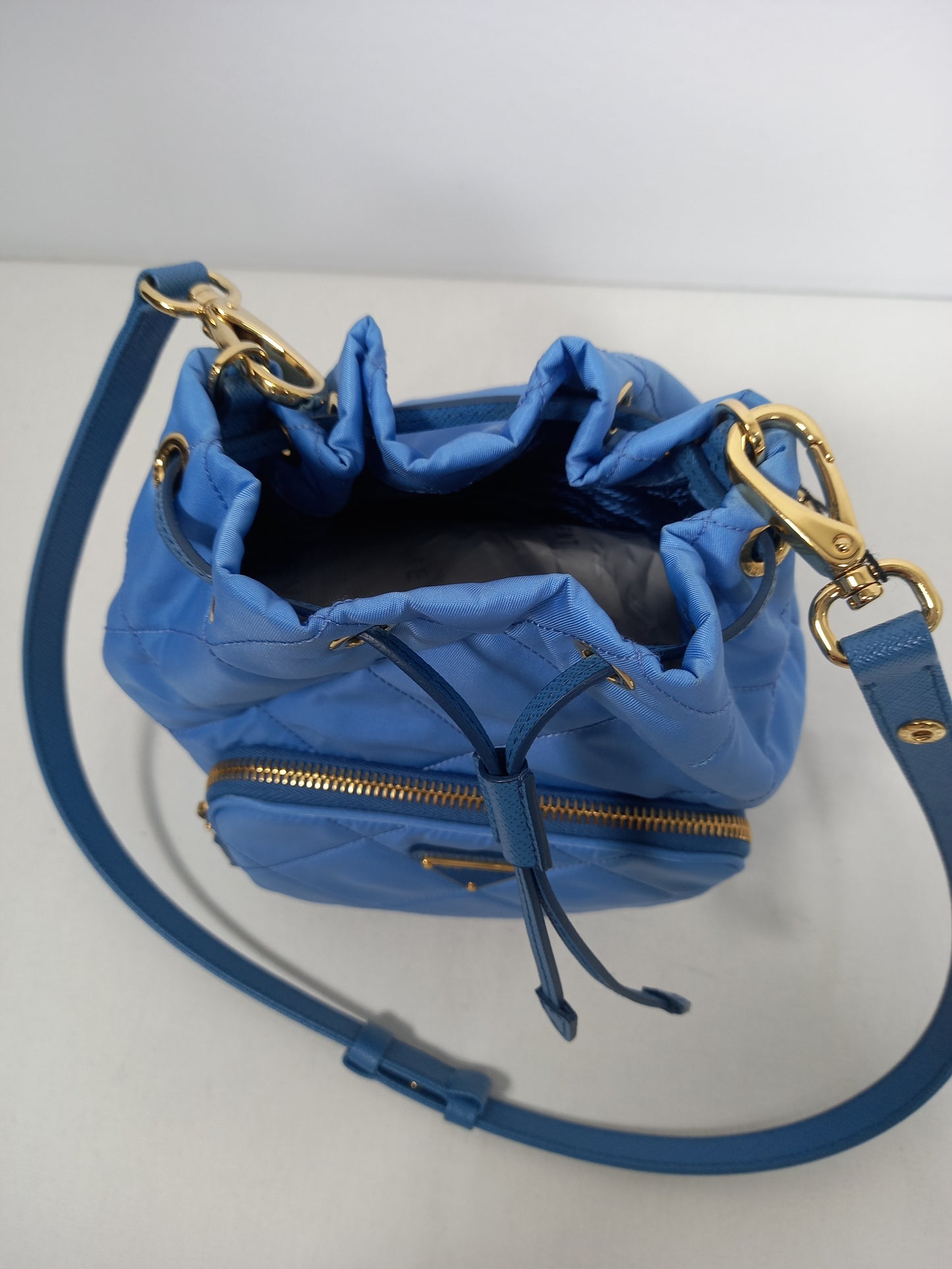 M0804P11 Prada Tessuto Nylon Pervinca Blue Duet Drawstring Quilted Bucket Bag (JP)