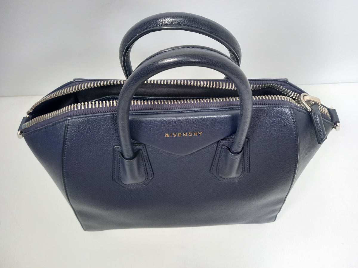 M0804P16 Givenchy Antigona Bag (JP)