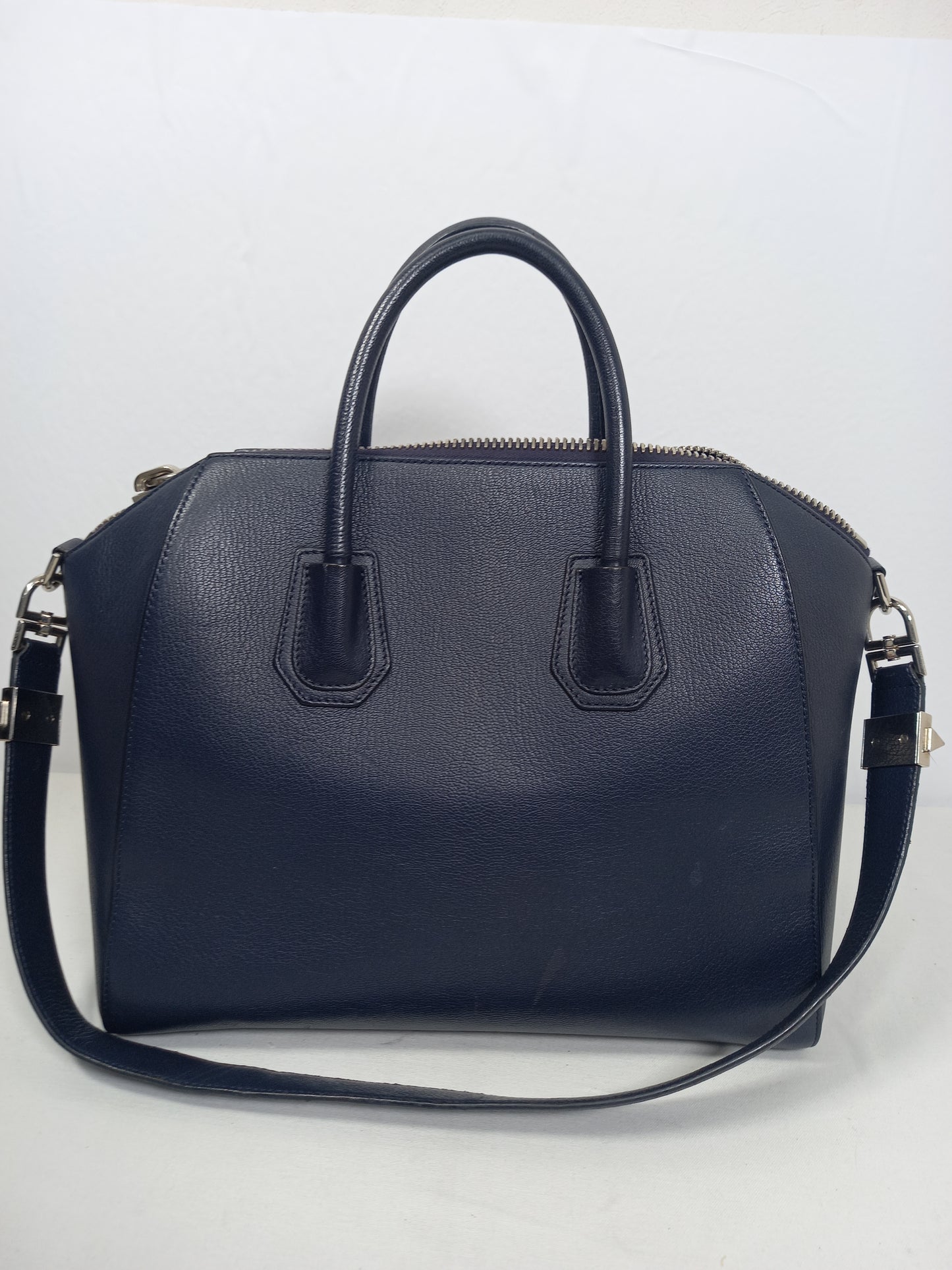 M0804P16 Givenchy Antigona Bag (JP)