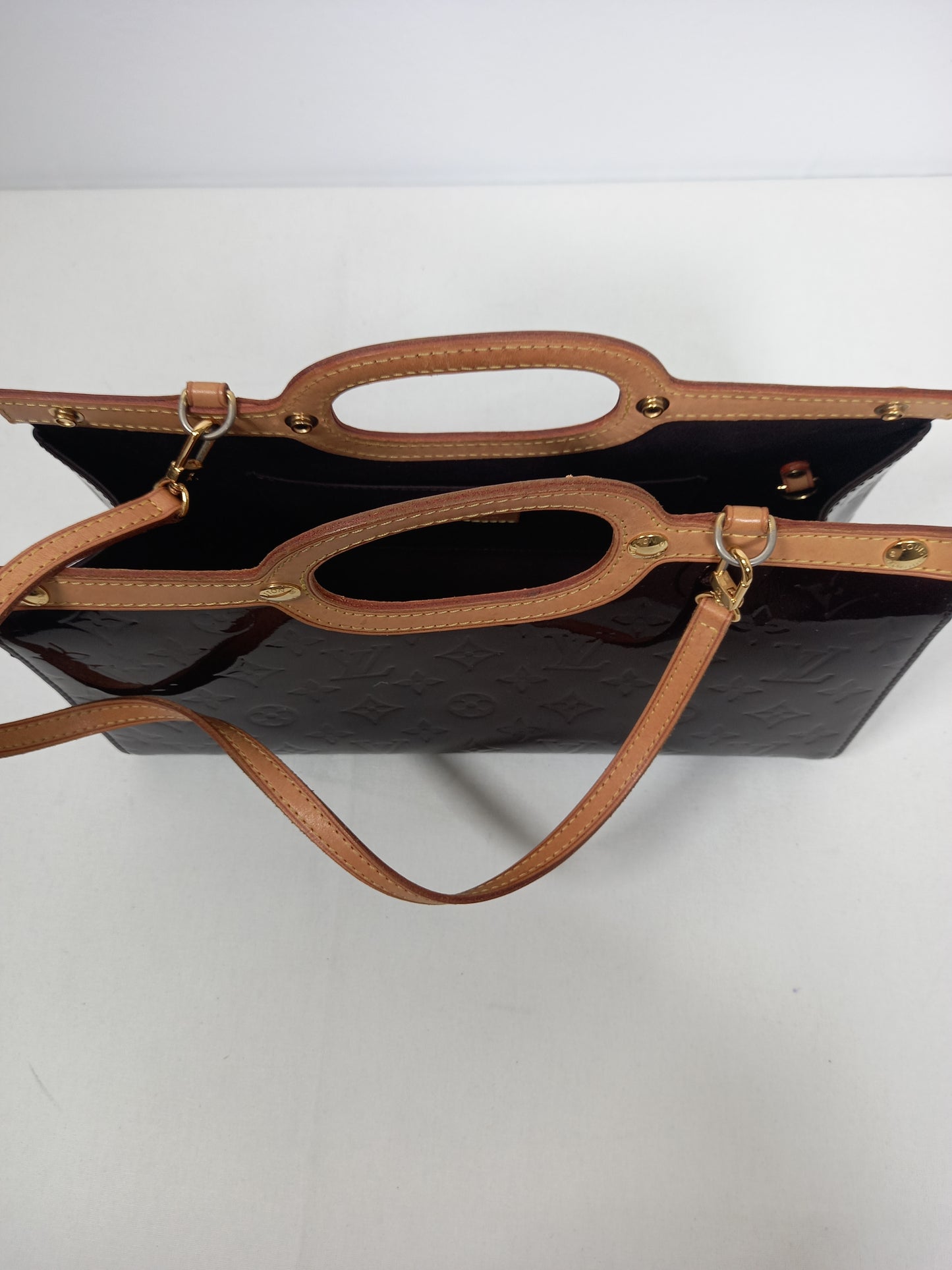 M0804P25 Louis Vuitton Vernis Roxbury Drive Amarante (JP)