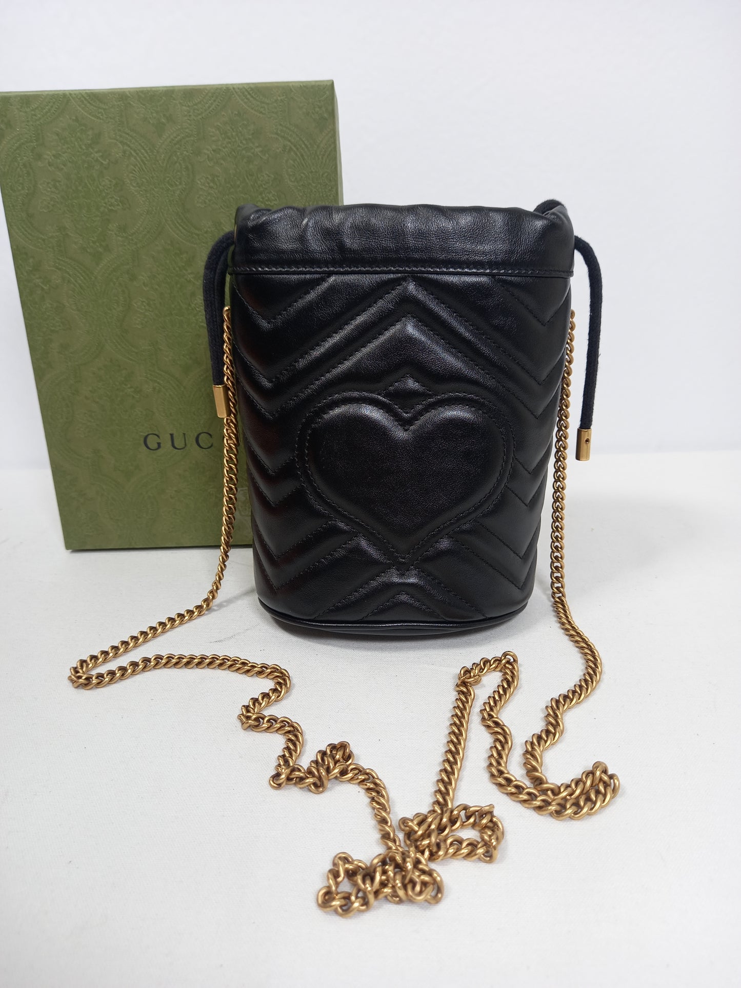 M0804P37 Gucci GG Marmont Mini Bucket Bag in Black (JP)