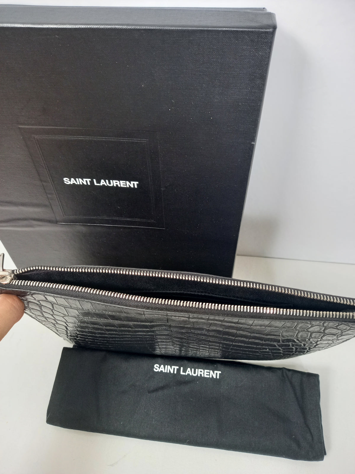 M0804P38 Saint Laurent Black Croc Embossed Leather Flat Pouch Bag (JP)