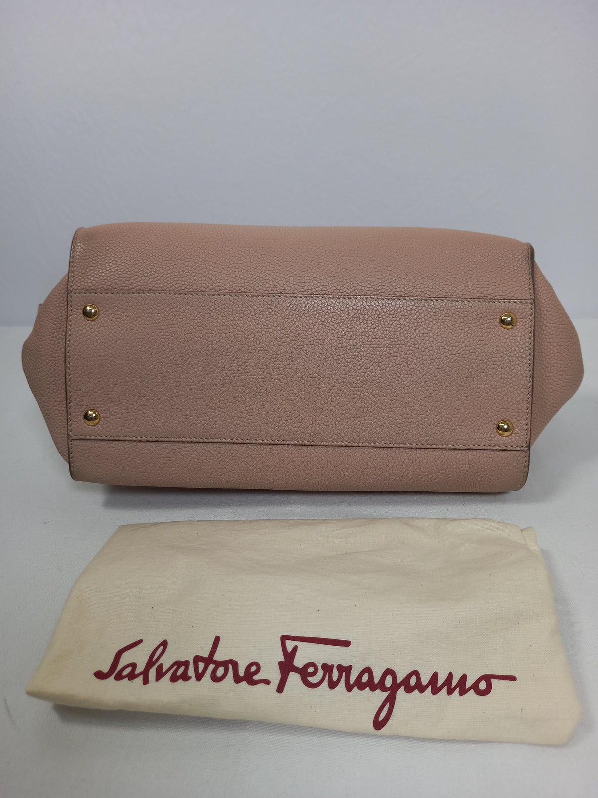 M0804P53 Salvatore Ferragamo Sofia Satchel Bag (JP)
