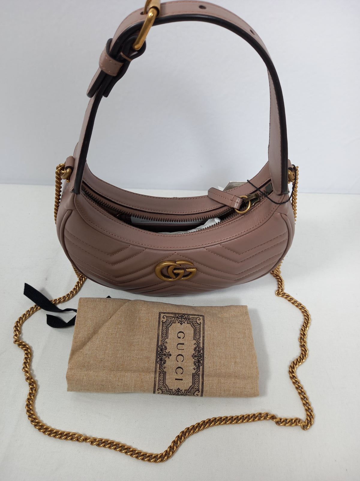 M0804P62 Gucci Matelasse Chevron GG Marmont Half Moon Hobo (JP)