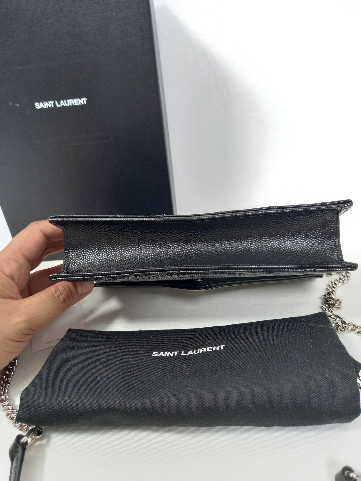 M0804P67 Saint Laurent Cassandre Envelope Chain Wallet (JP)