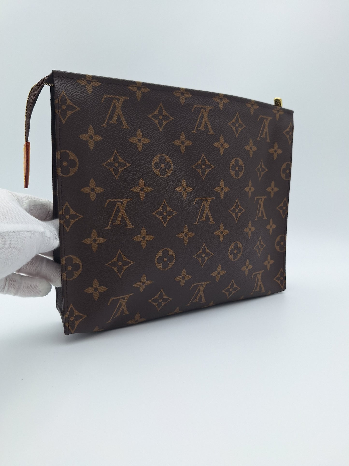 LOUIS VUITTON MONOGRAM POCHETTE TOILETTE 26 (US)