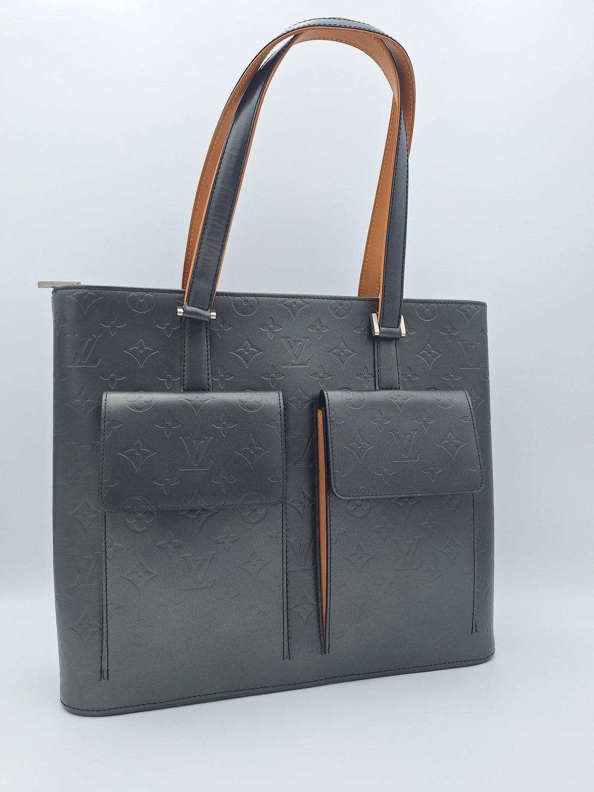 LOUIS VUITTON MATTE LINE WILLWOOD (US)