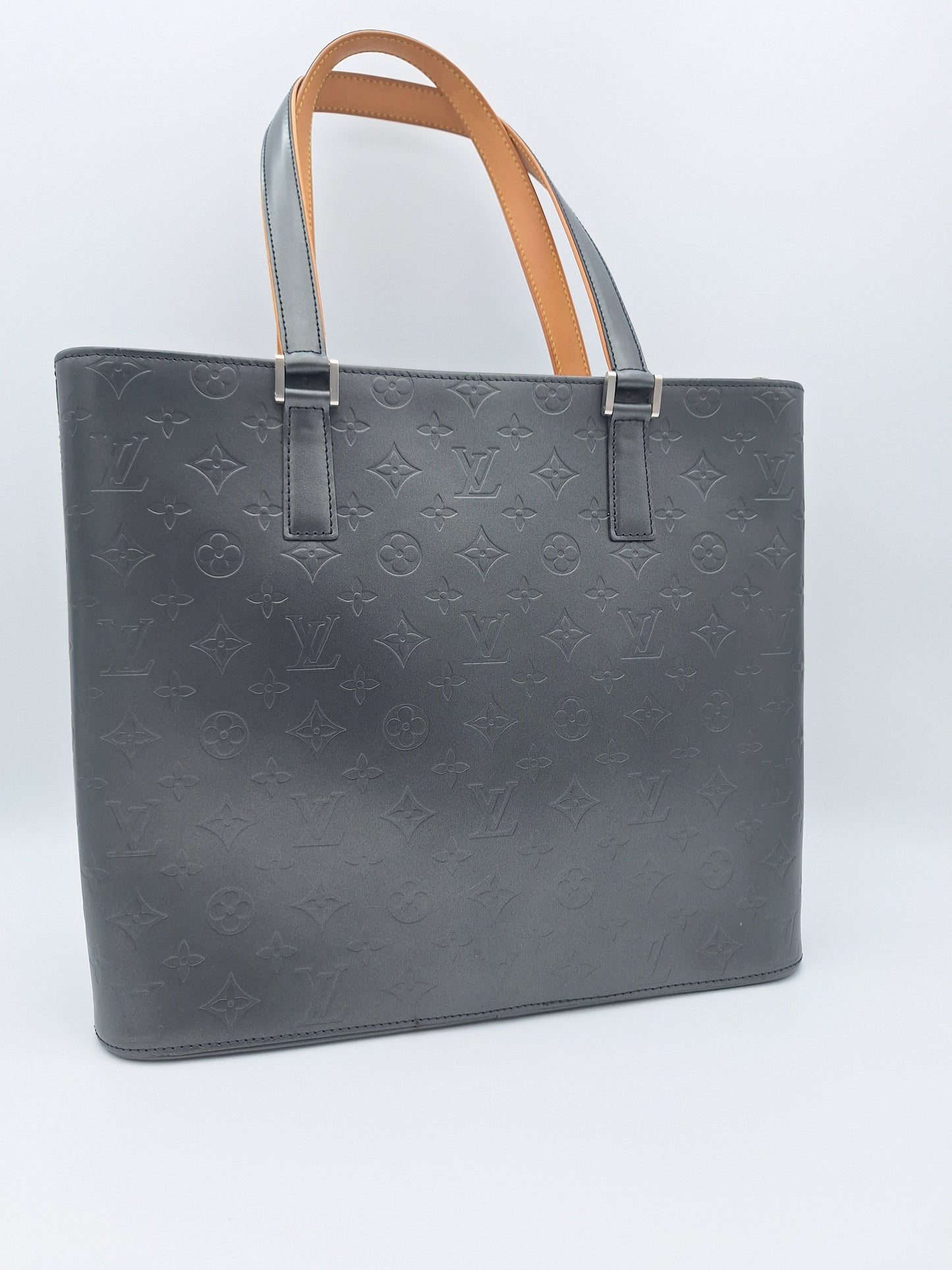 LOUIS VUITTON MATTE LINE WILLWOOD (US)
