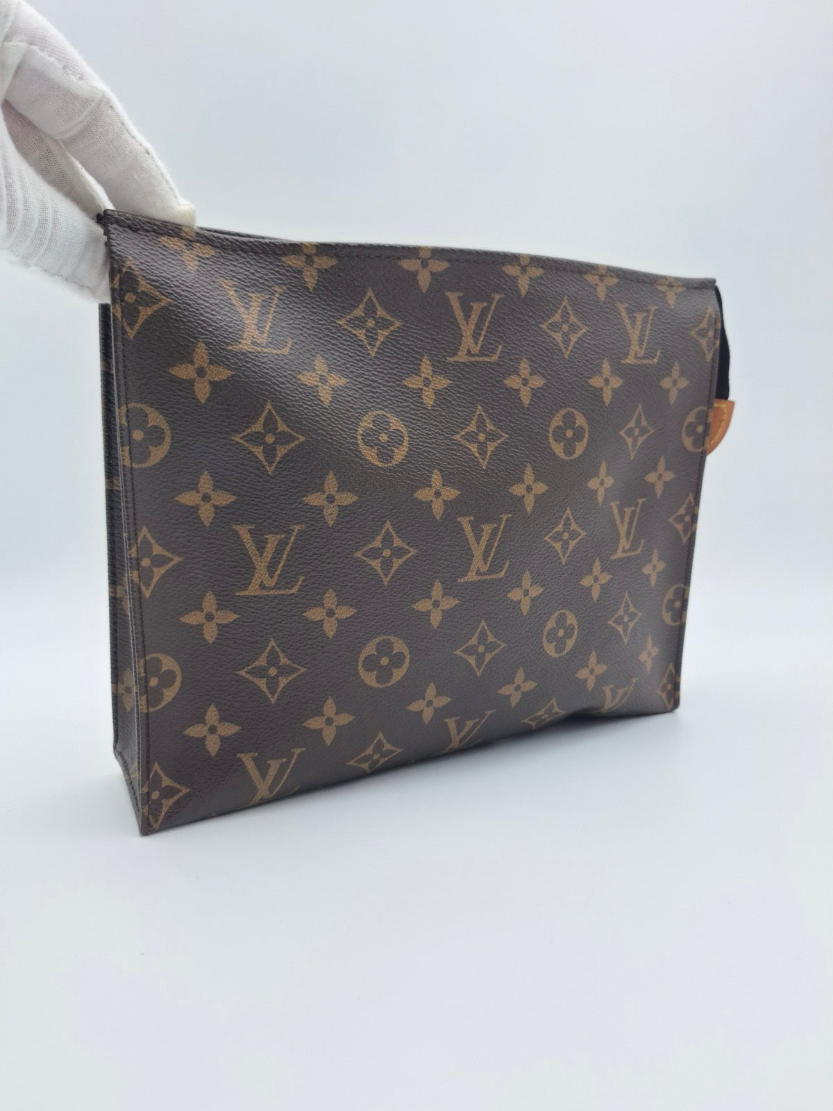 LOUIS VUITTON MONOGRAM POCHETTE TOILETTE 26 (US)