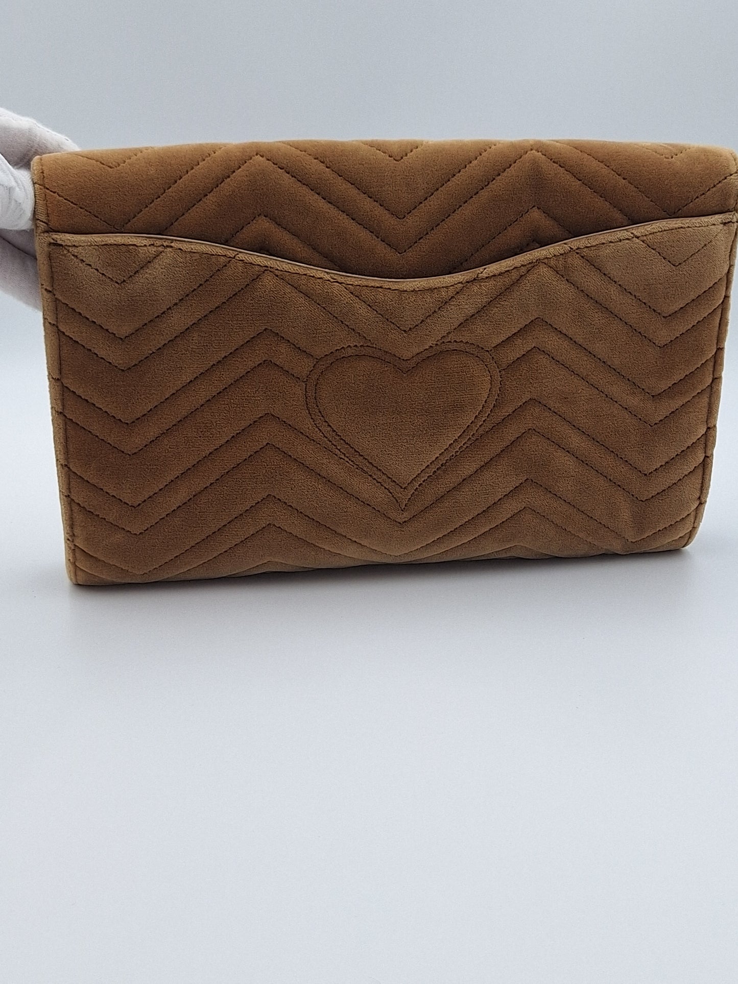 GUCCI MARMONT VELVET MATELASSÉ CLUTCH (498079) (US)