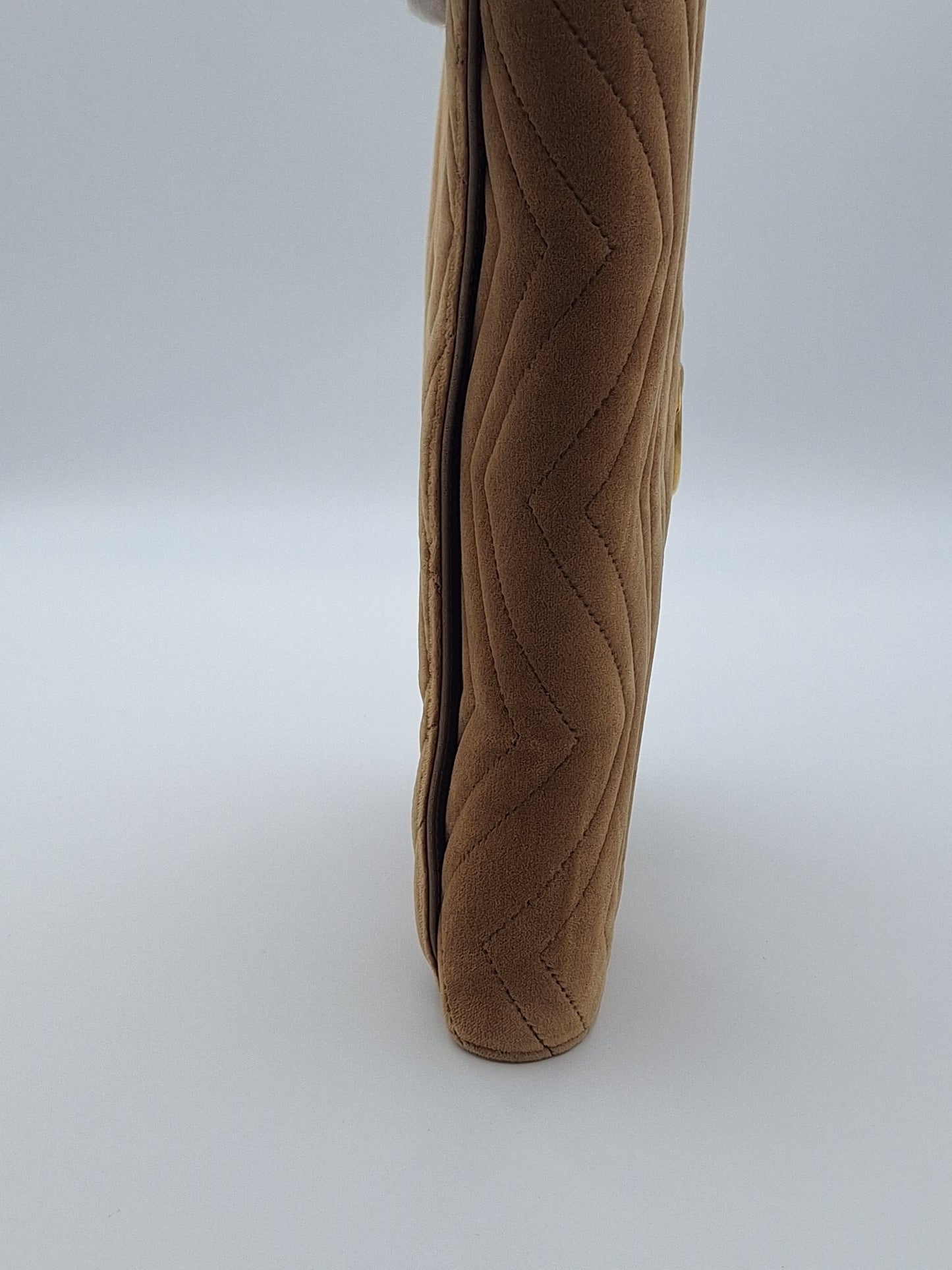 GUCCI MARMONT VELVET MATELASSÉ CLUTCH (498079) (US)