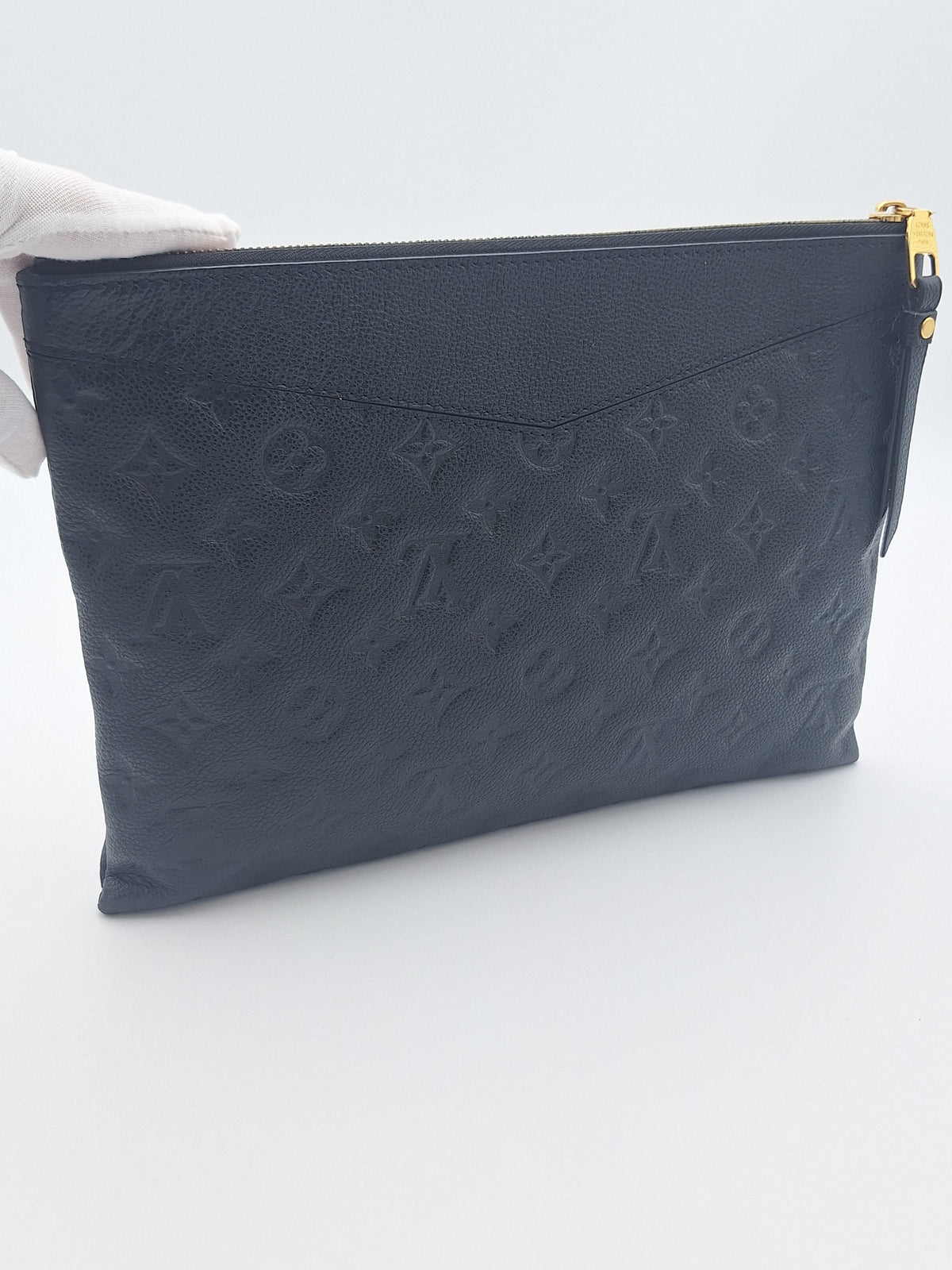 LOUIS VUITTON EMPREINTE DAILY CLUTCH (US)