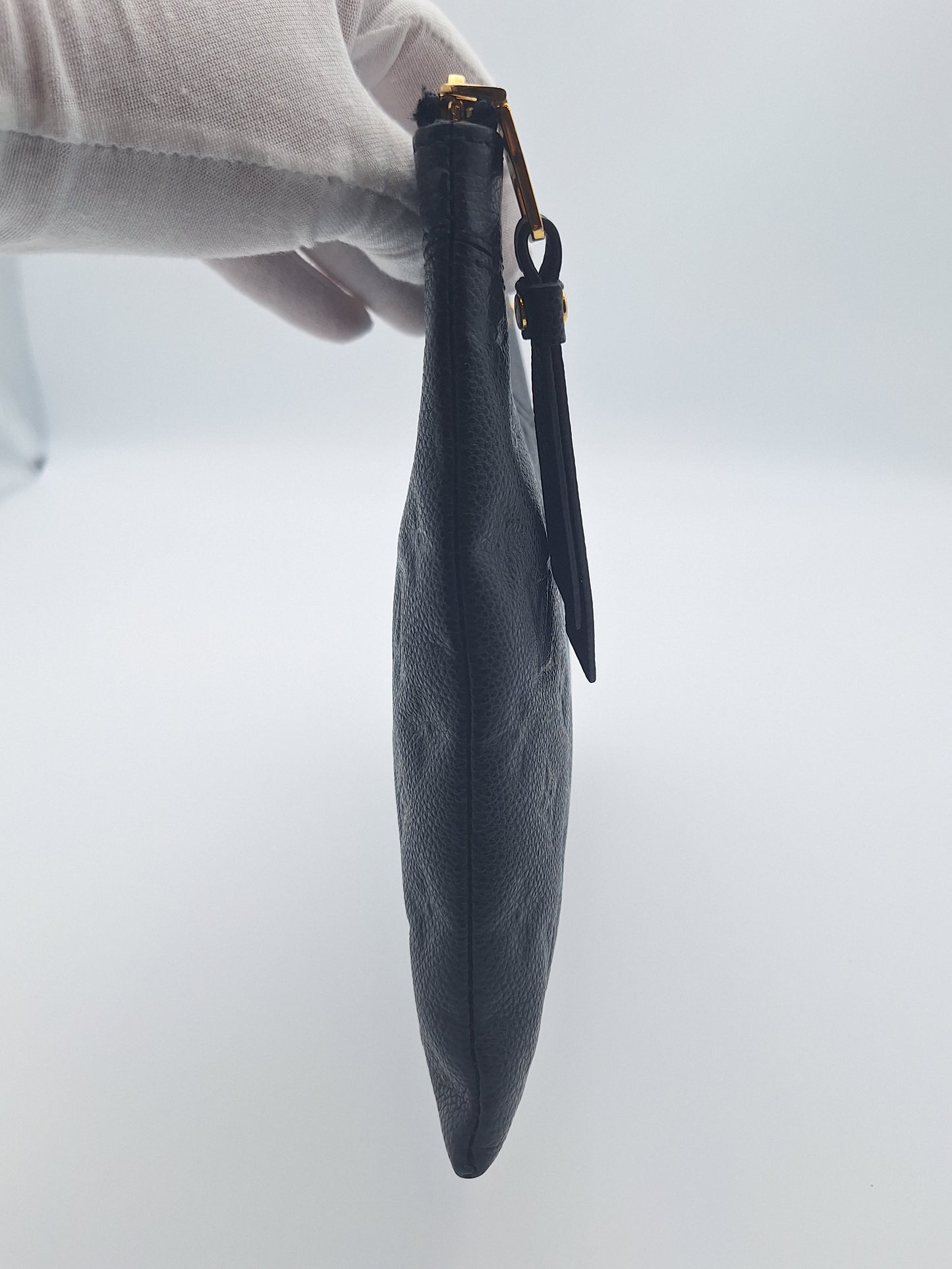 LOUIS VUITTON EMPREINTE DAILY CLUTCH (US)