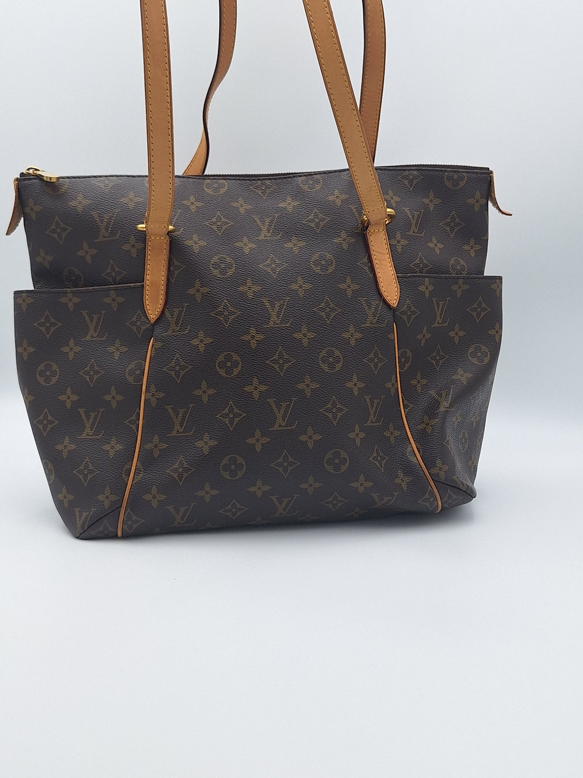 LOUIS VUITTON MONOGRAM TOTALLY MM (US)