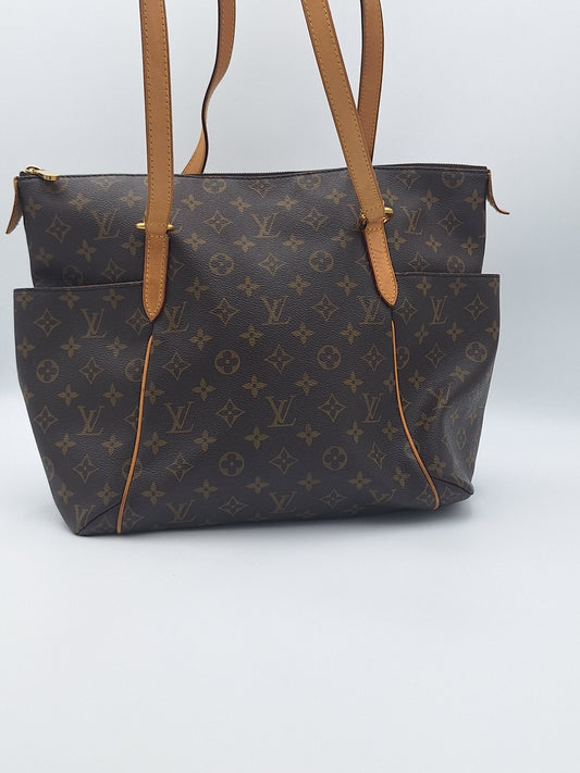 LOUIS VUITTON MONOGRAM TOTALLY MM (US)