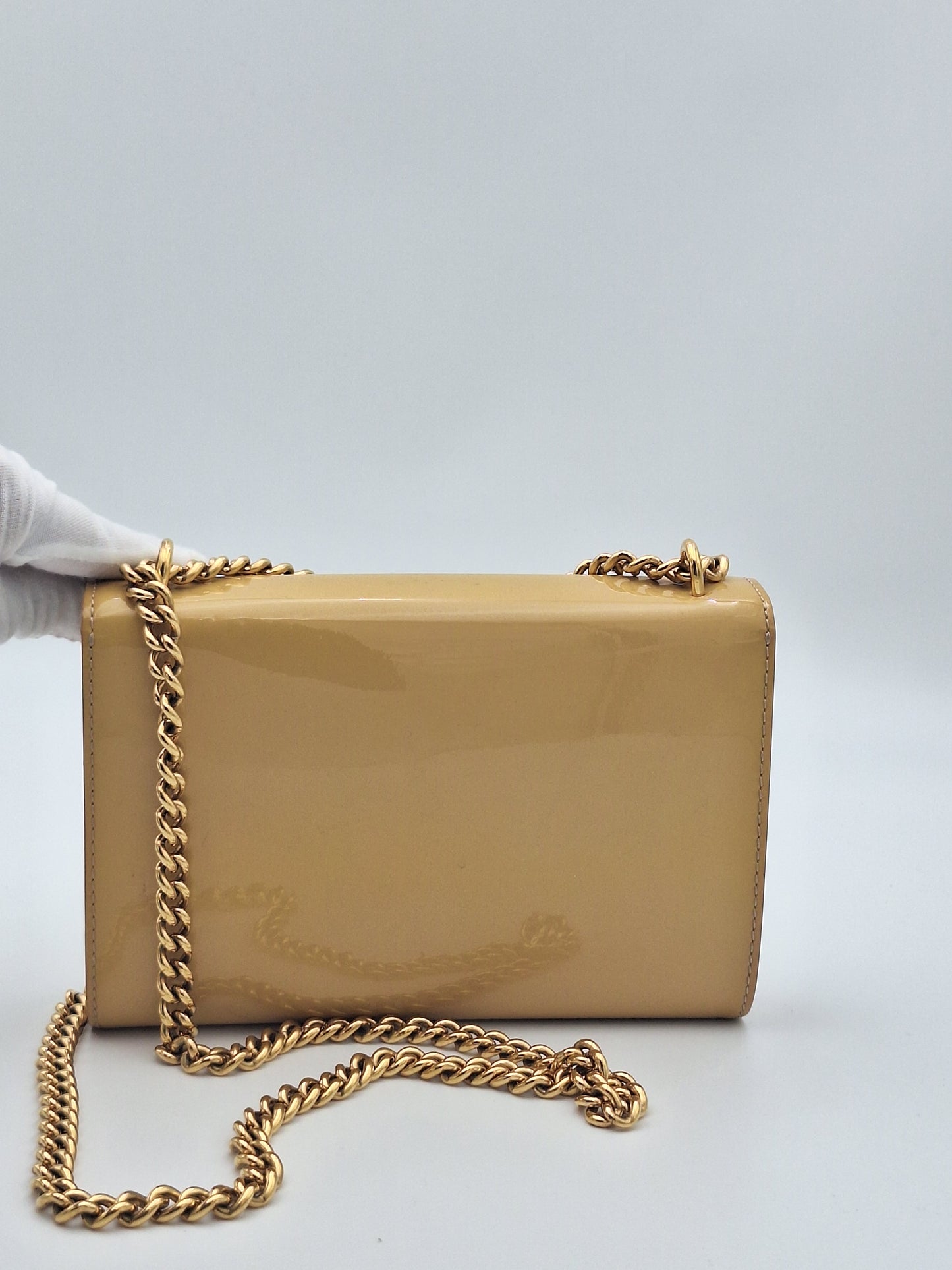 LOUIS VUITTON PATENT LOUISE MM (US)