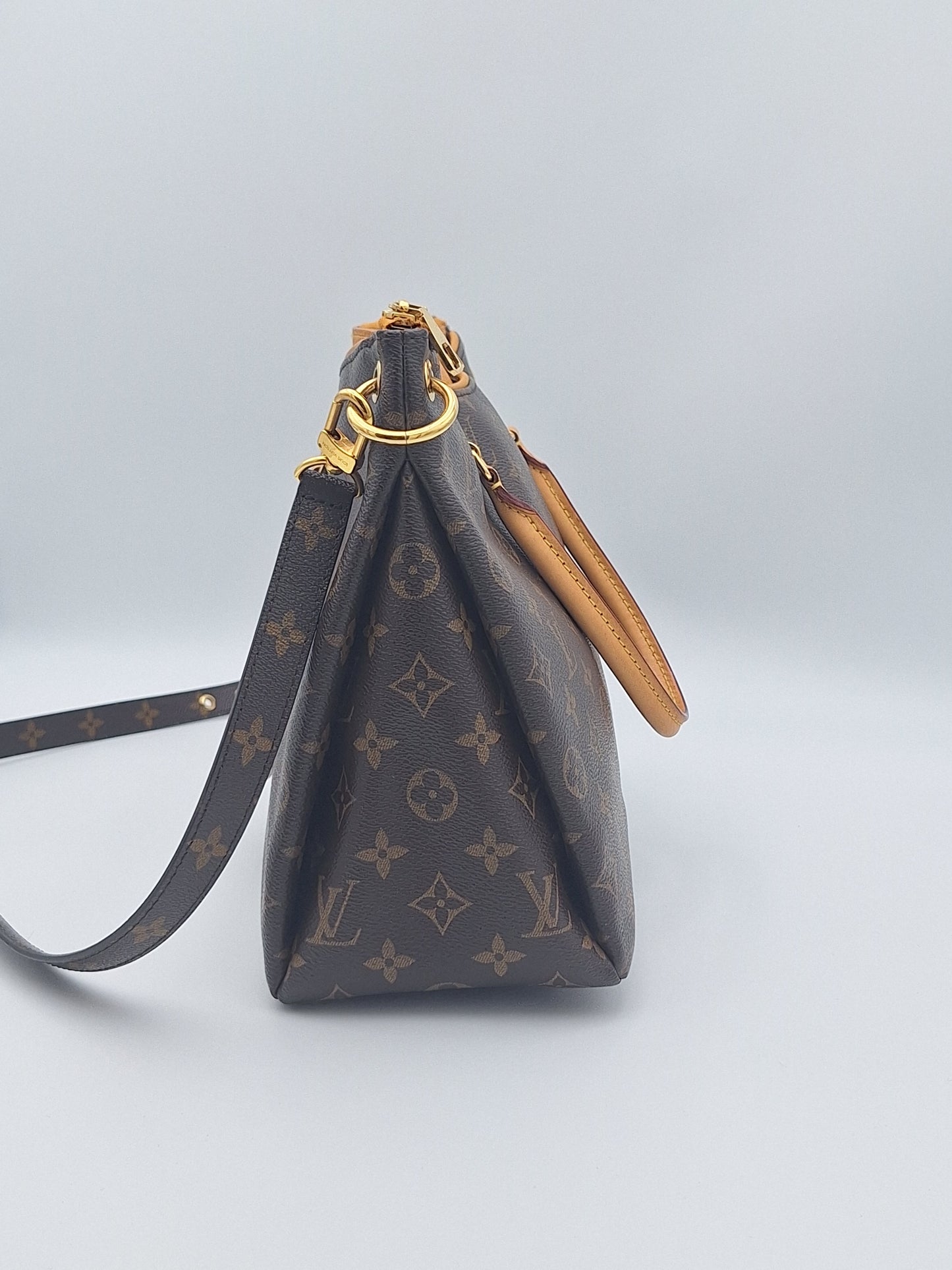 LOUIS VUITTON MONOGRAM PALACE (US)