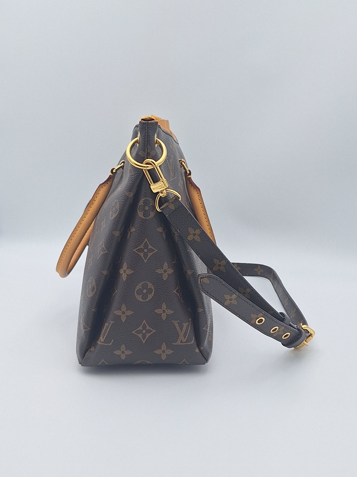 LOUIS VUITTON MONOGRAM PALACE (US)