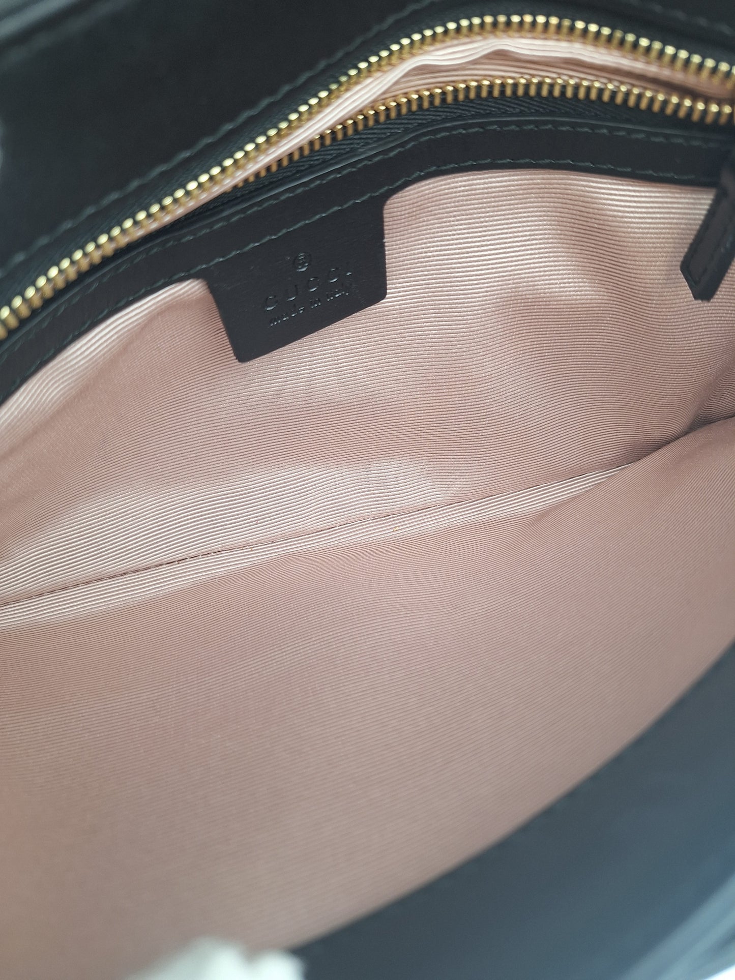 Gucci Black Leather Aphrodite Small Shoulder Bag (US)
