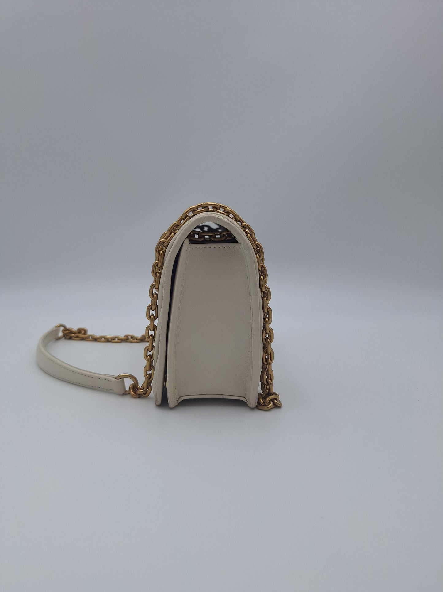 Miu Miu Ivory Leather Matelasse Gold Chain One Shoulder Bag (US)