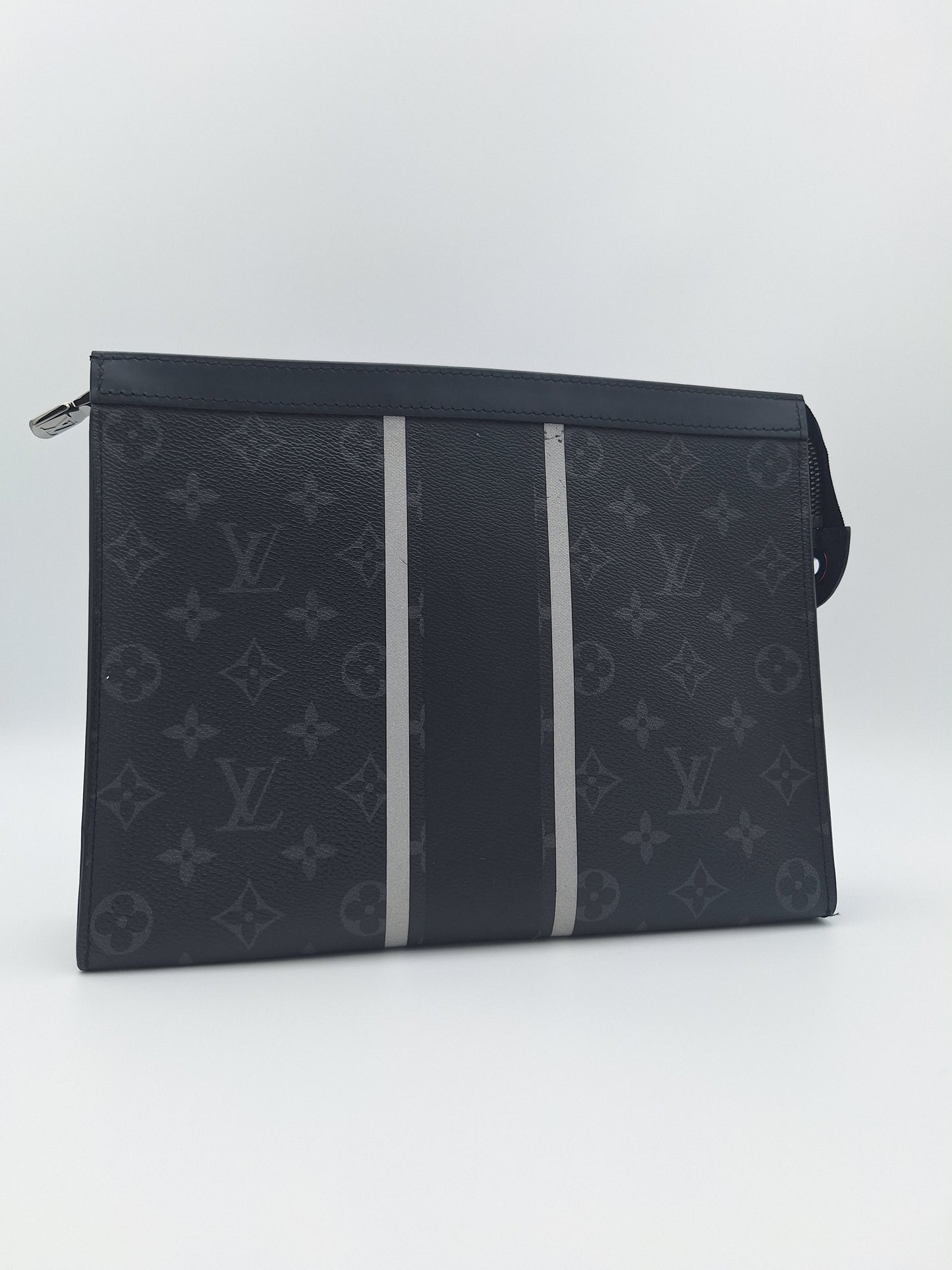 Louis Vuitton x Fragment Eclipse Pochette Voyage MM (US)