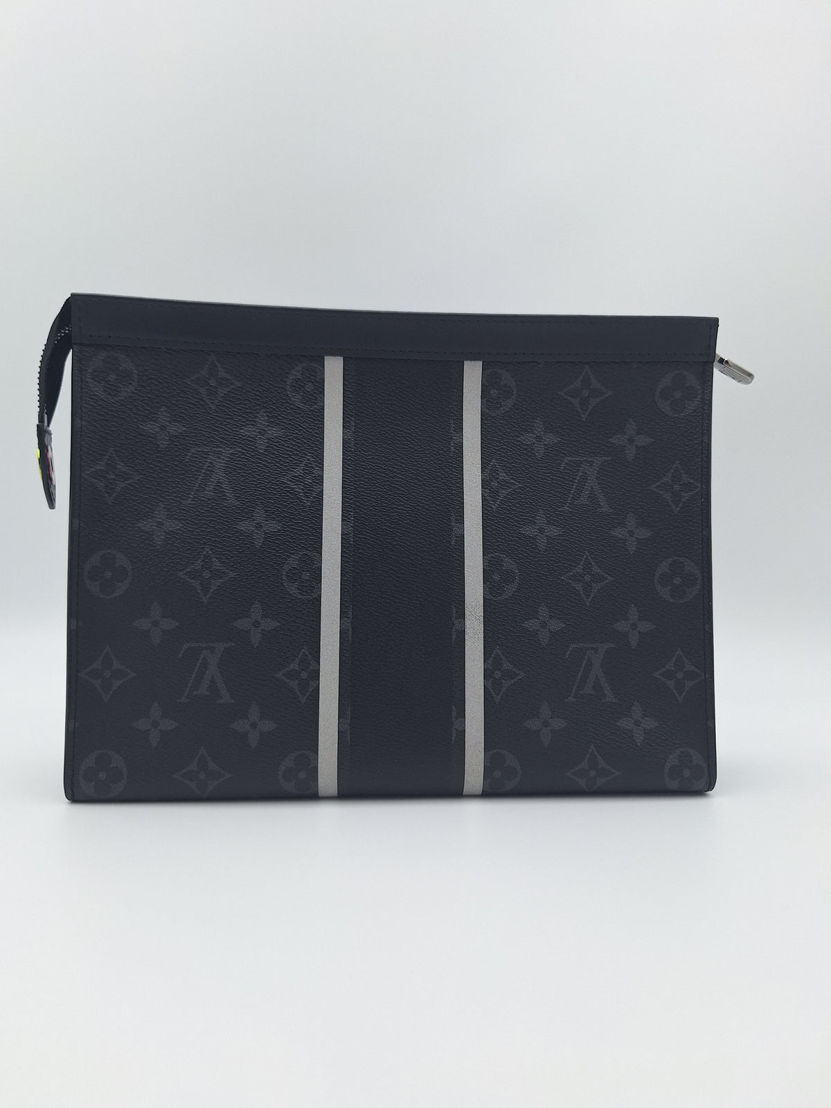 Louis Vuitton x Fragment Eclipse Pochette Voyage MM (US)
