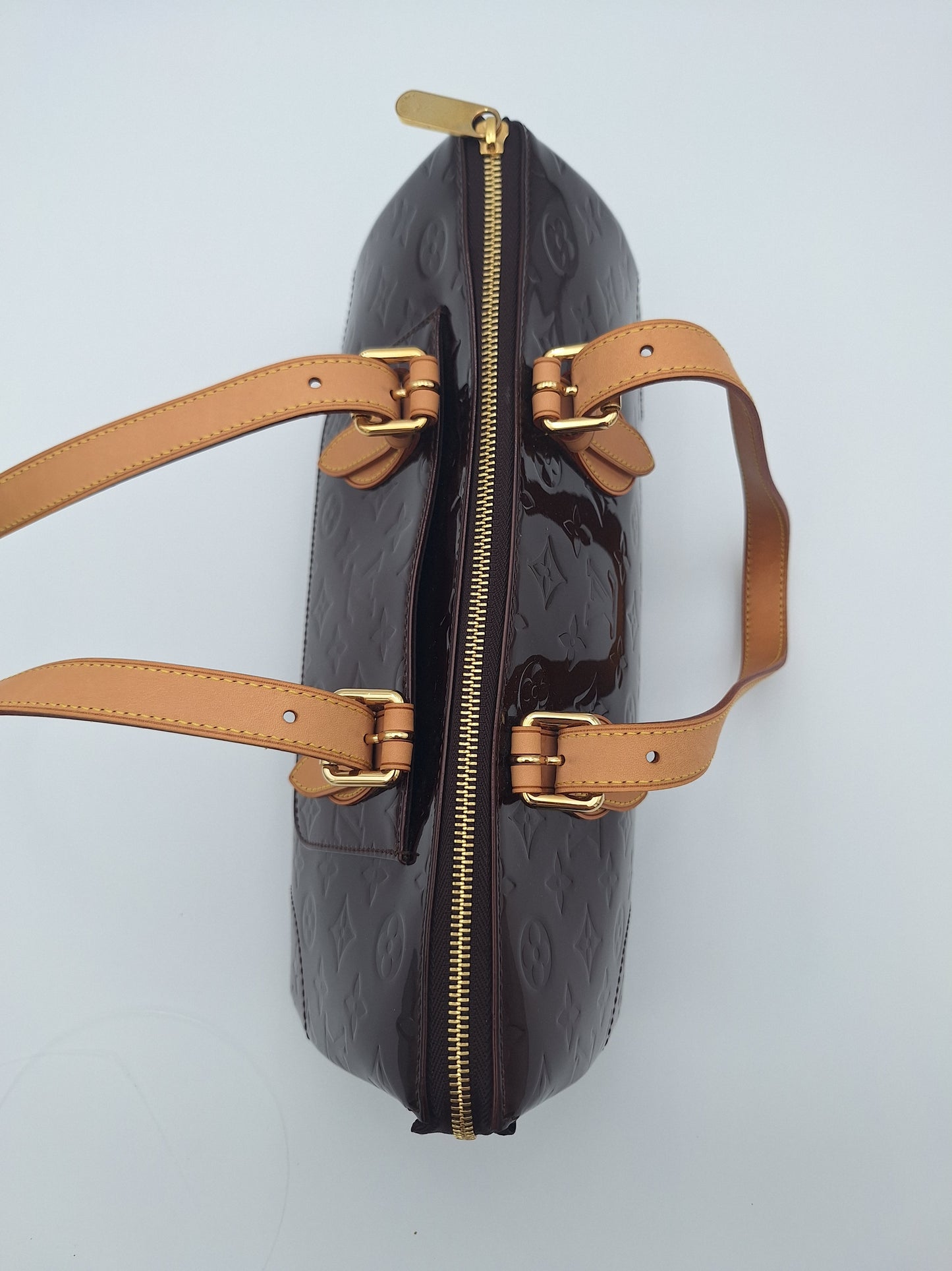 Louis Vuitton Amarante Monogram Vernis Rosewood Avenue Bag (US)