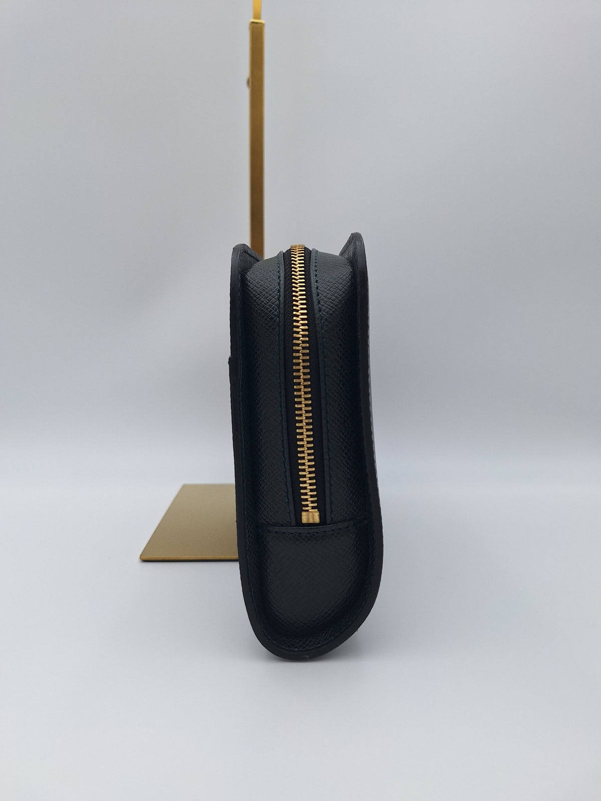 Louis Vuitton Taiga Leather Baikal Clutch Bag (JP)