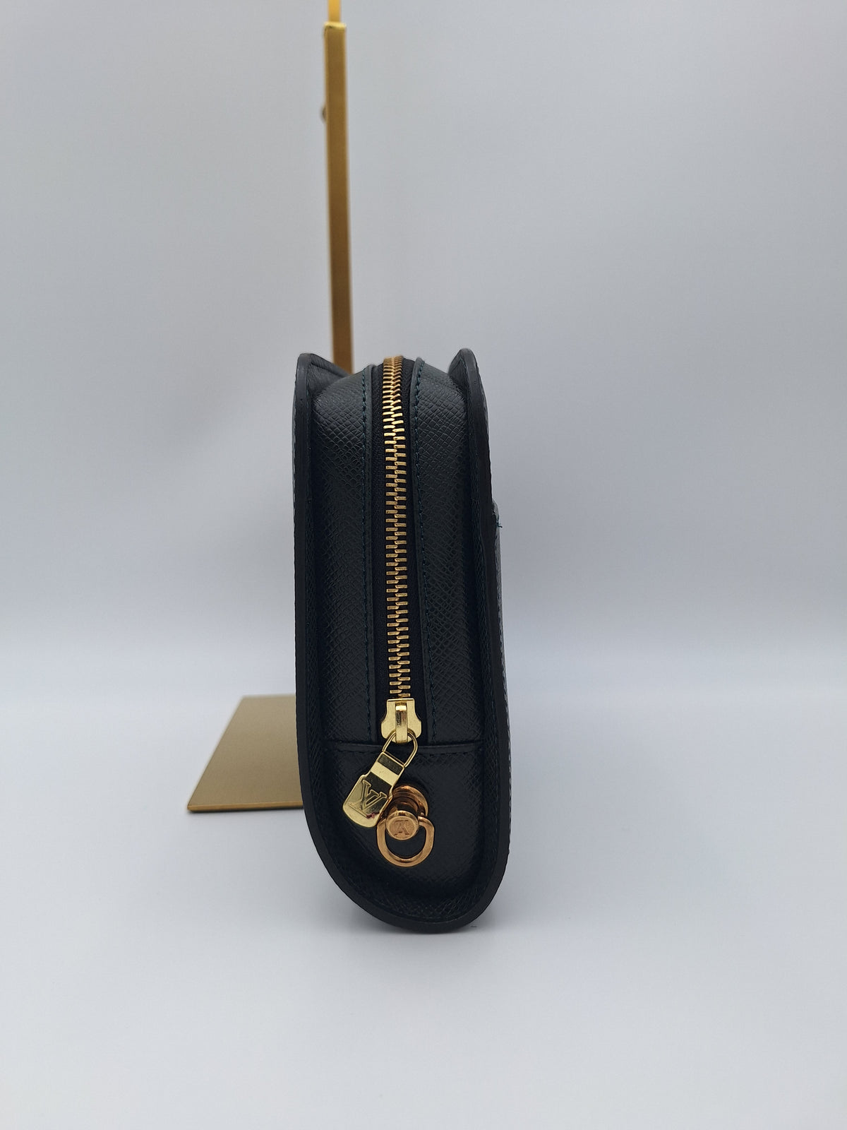 Louis Vuitton Taiga Leather Baikal Clutch Bag (JP)