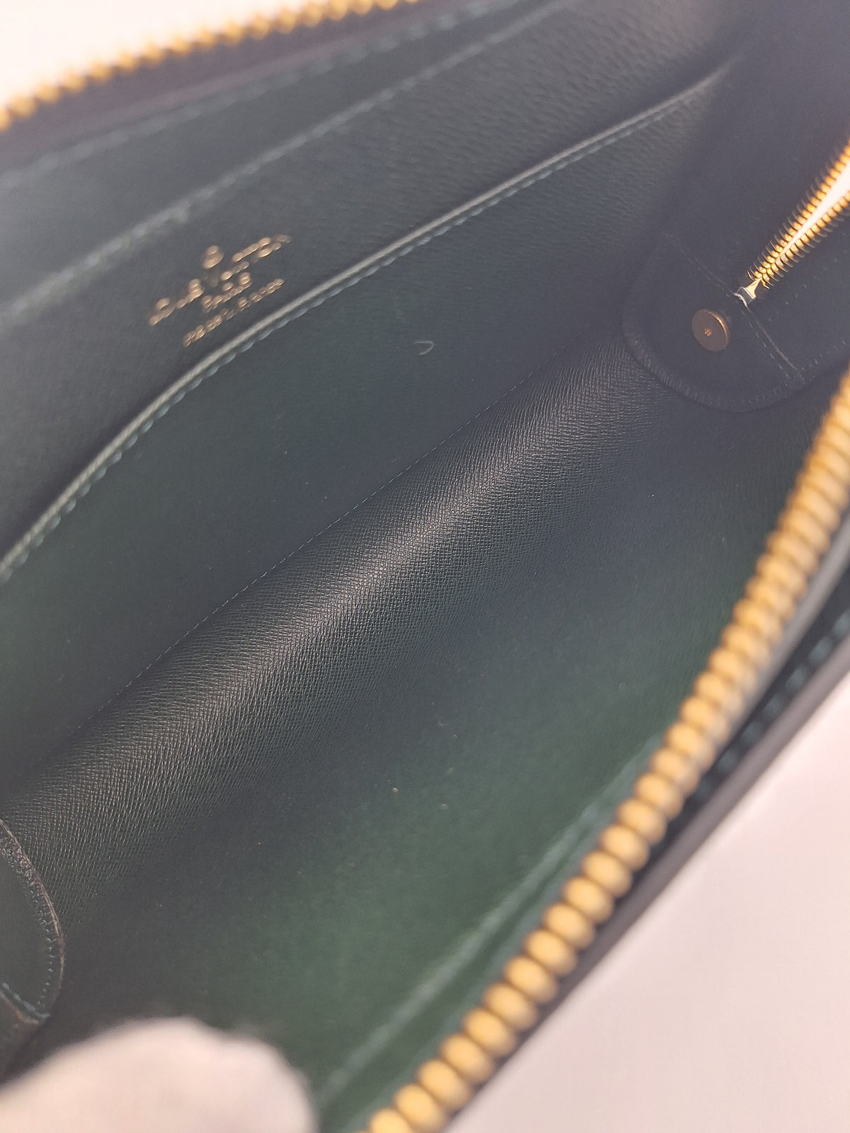 Louis Vuitton Taiga Leather Baikal Clutch Bag (JP)