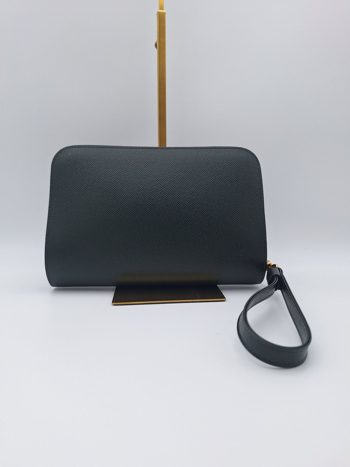 Louis Vuitton Taiga Leather Baikal Clutch Bag (JP)