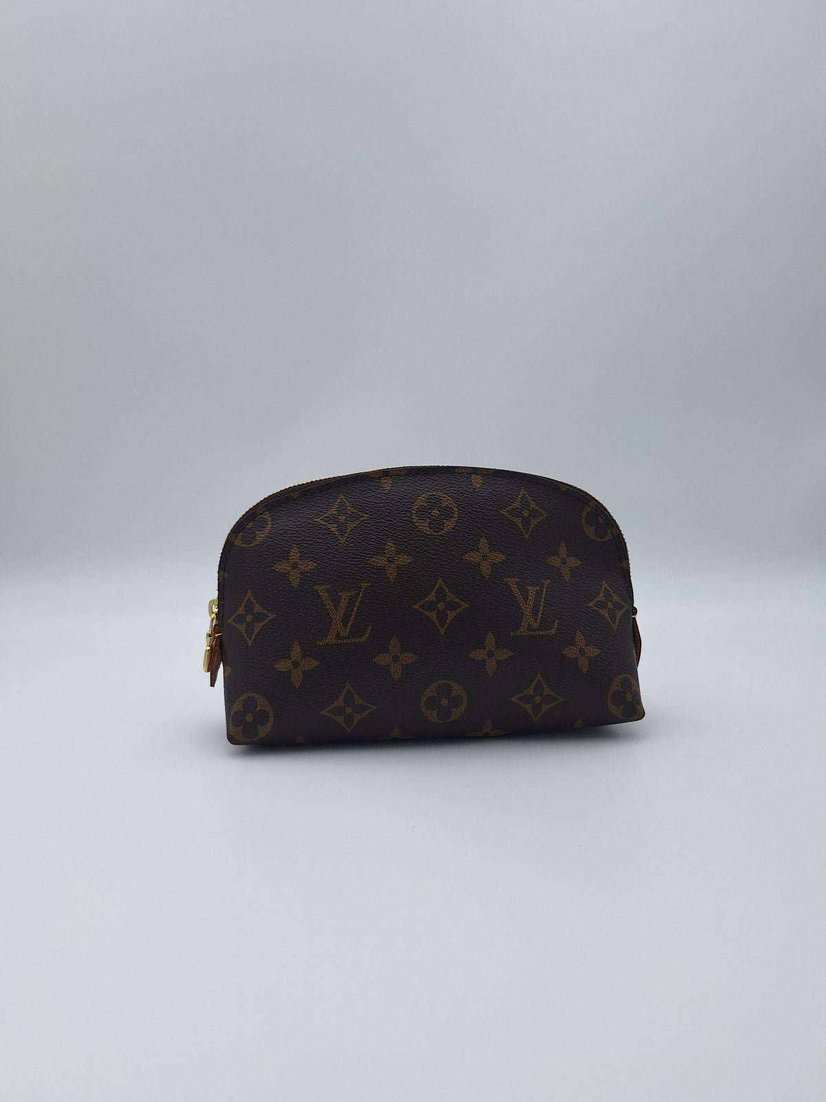 LOUIS VUITTON MONOGRAM COSMETIC POUCH PM (US)