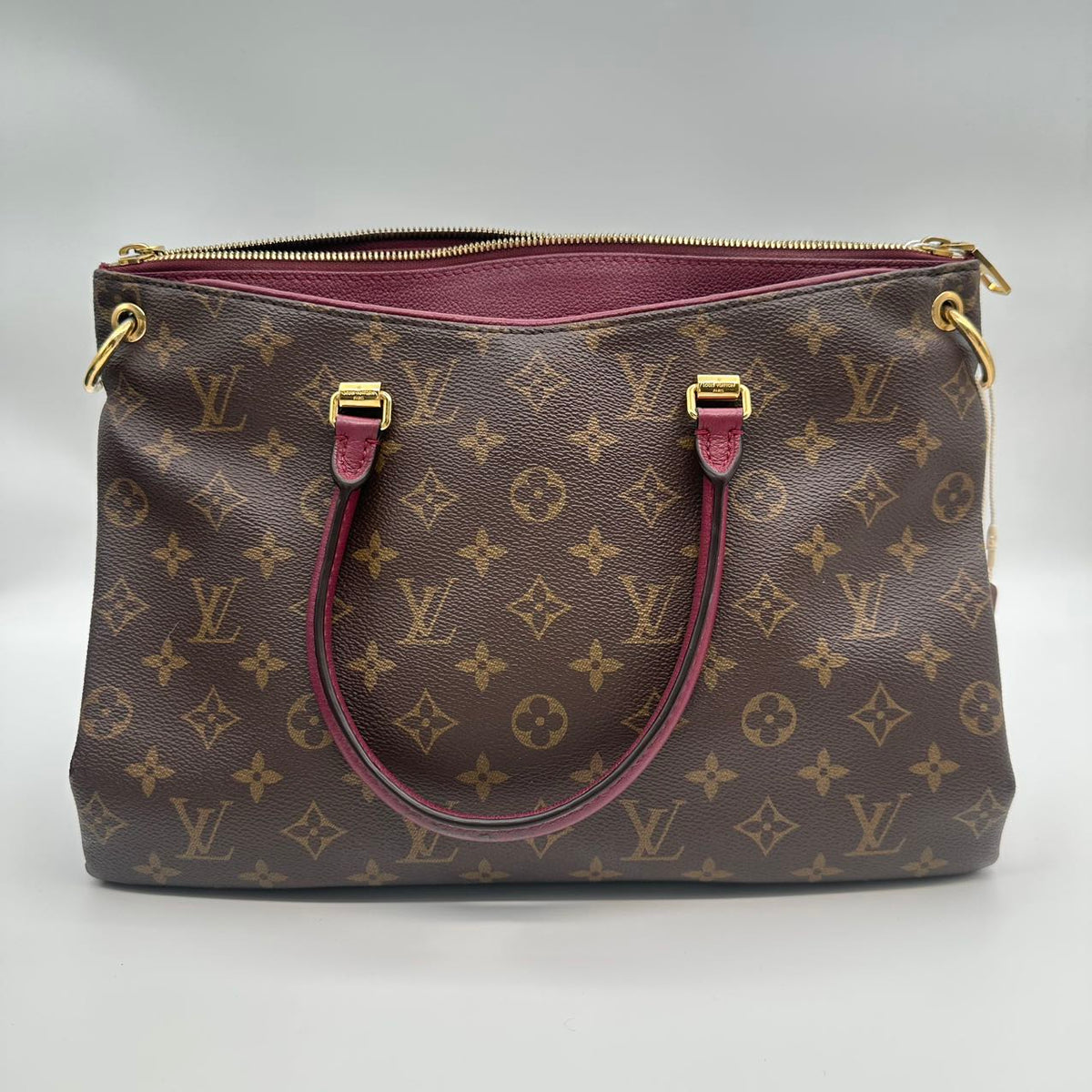 LV Legendary Red (MM021)